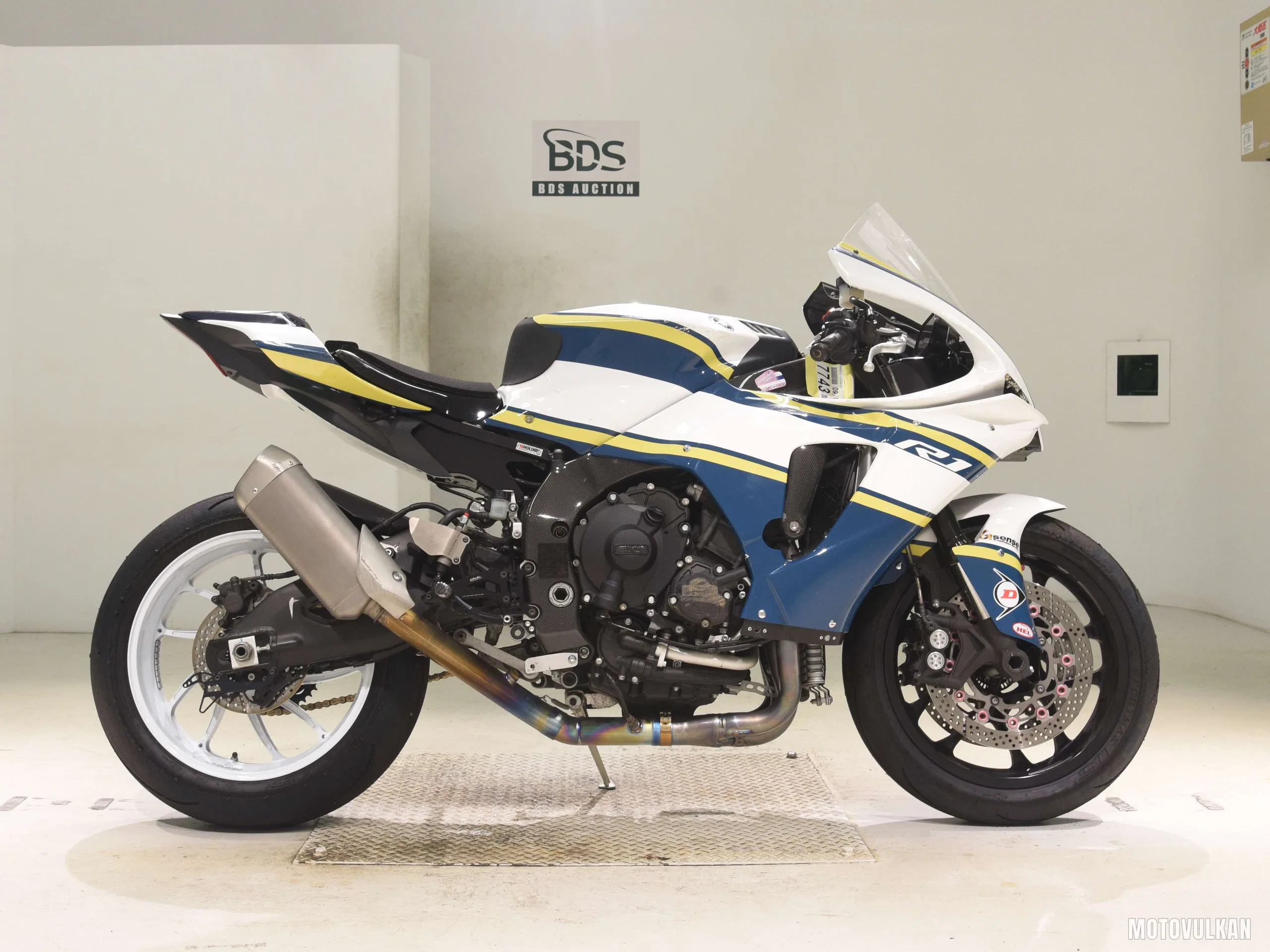 Yamaha YZF-R1