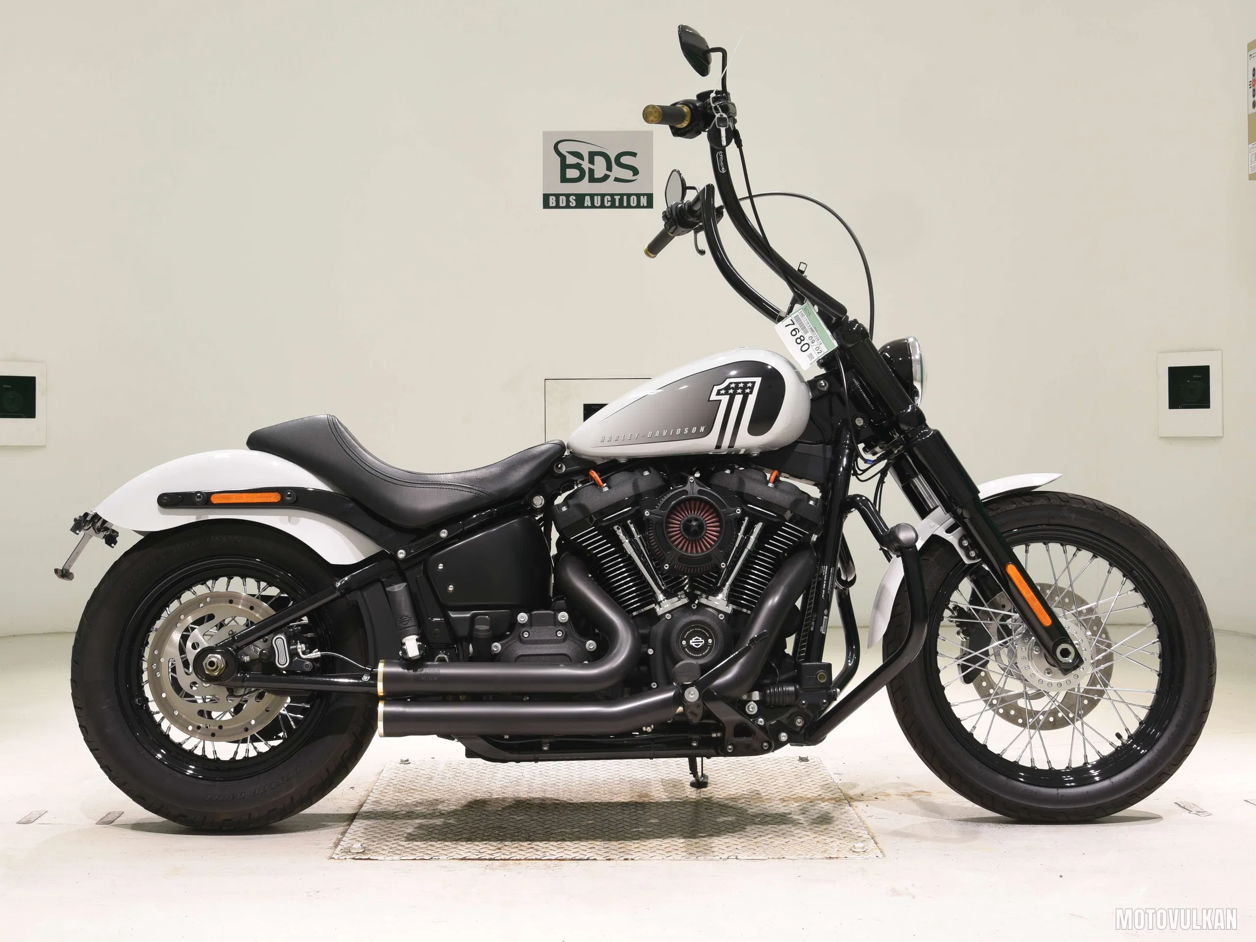  HD. FXBBS1870