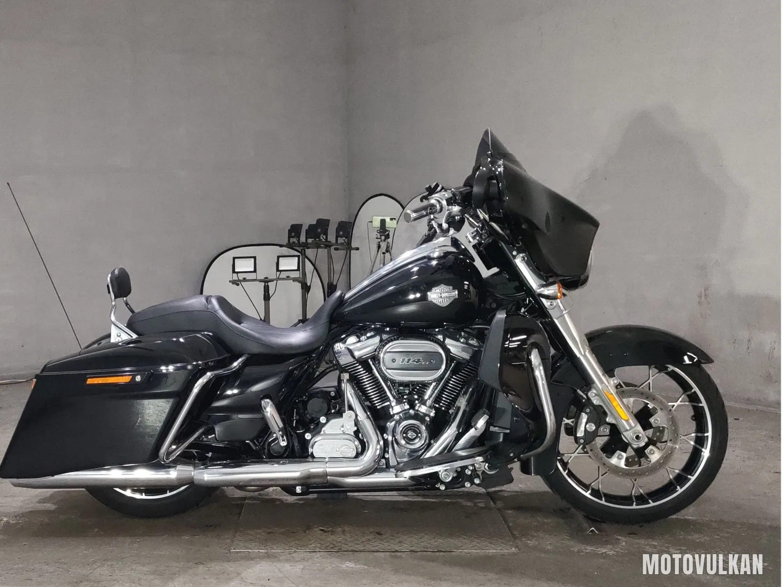 Harley-Davidson Harley-Davidson FLHXS1870