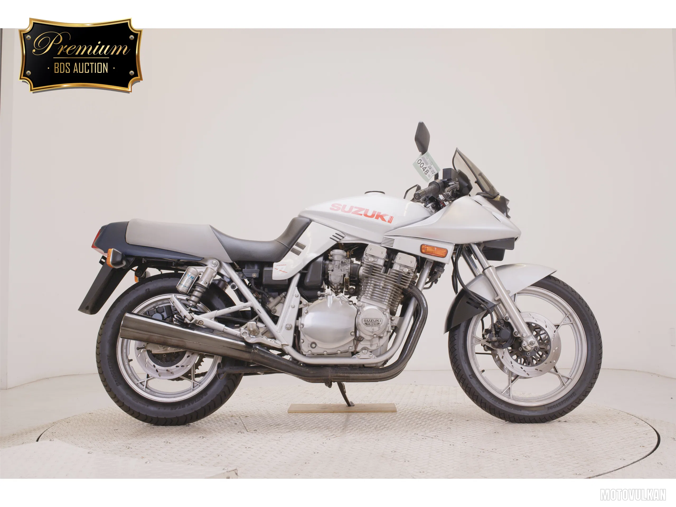 Suzuki GSX1100S KATANA