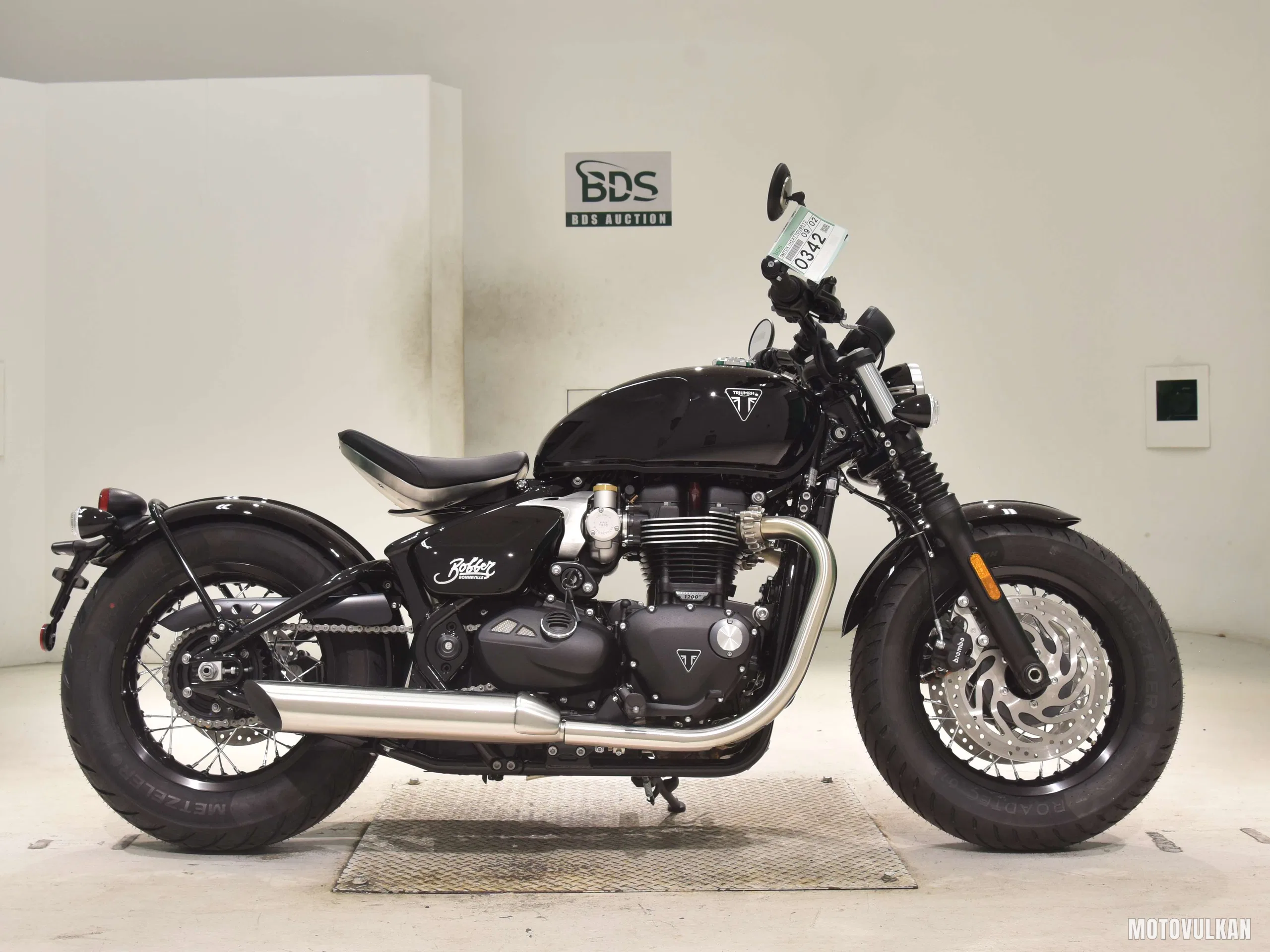  TRIUMPH BONNEVILLE Bobber