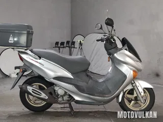 Suzuki Avenis 150