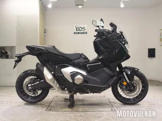 Honda X-ADV750-2