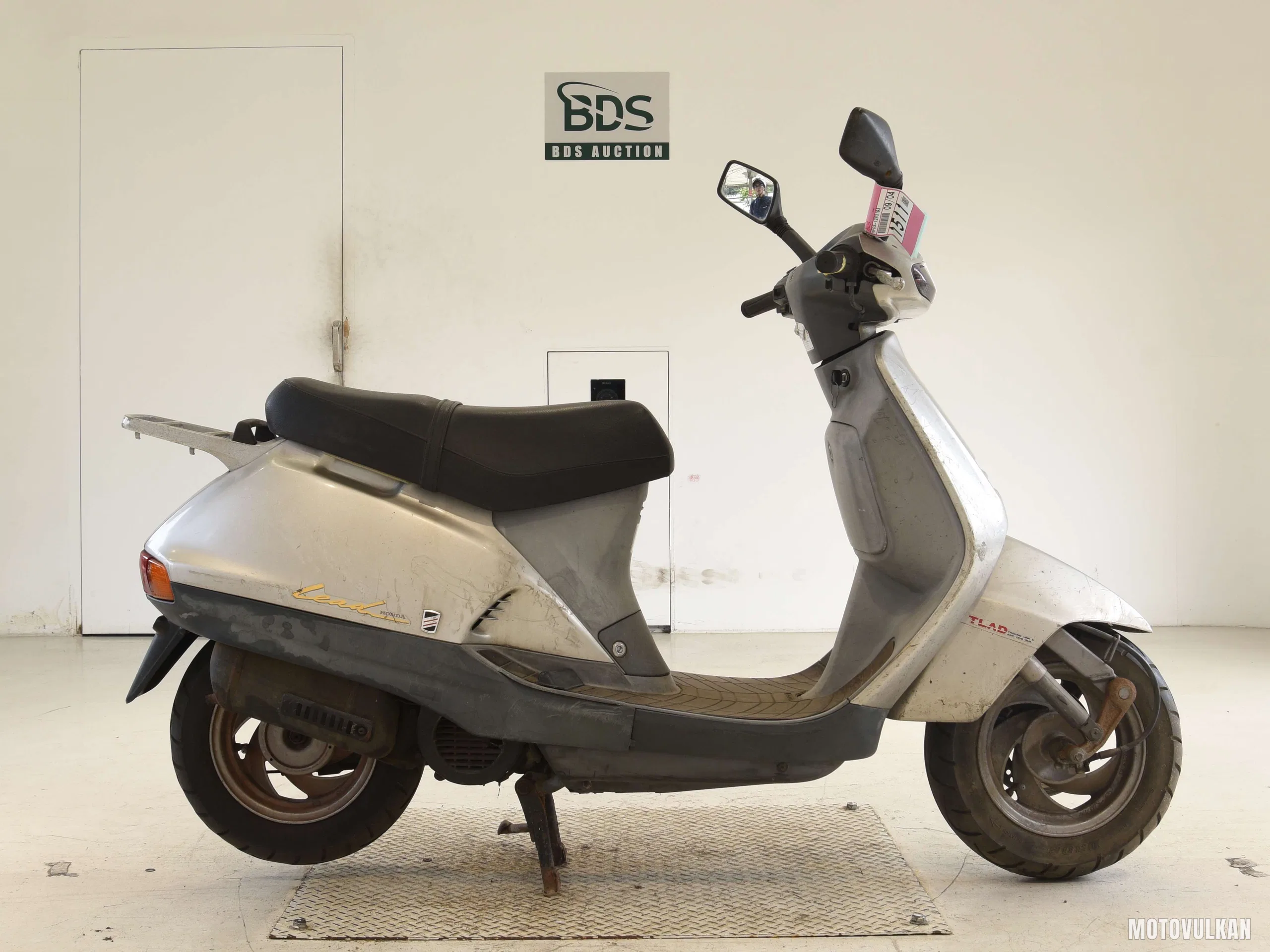 Honda LEAD90