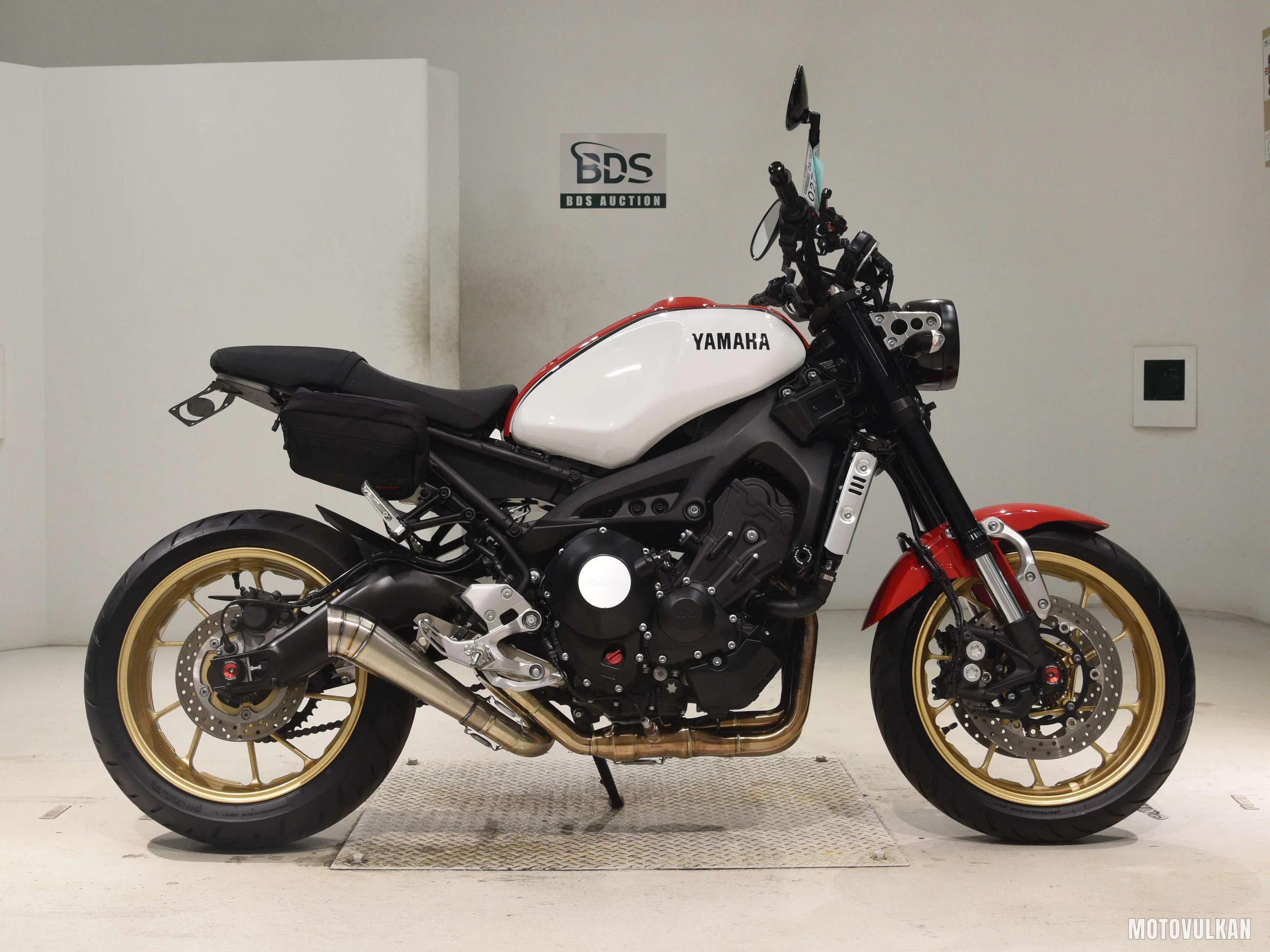 Yamaha XSR900
