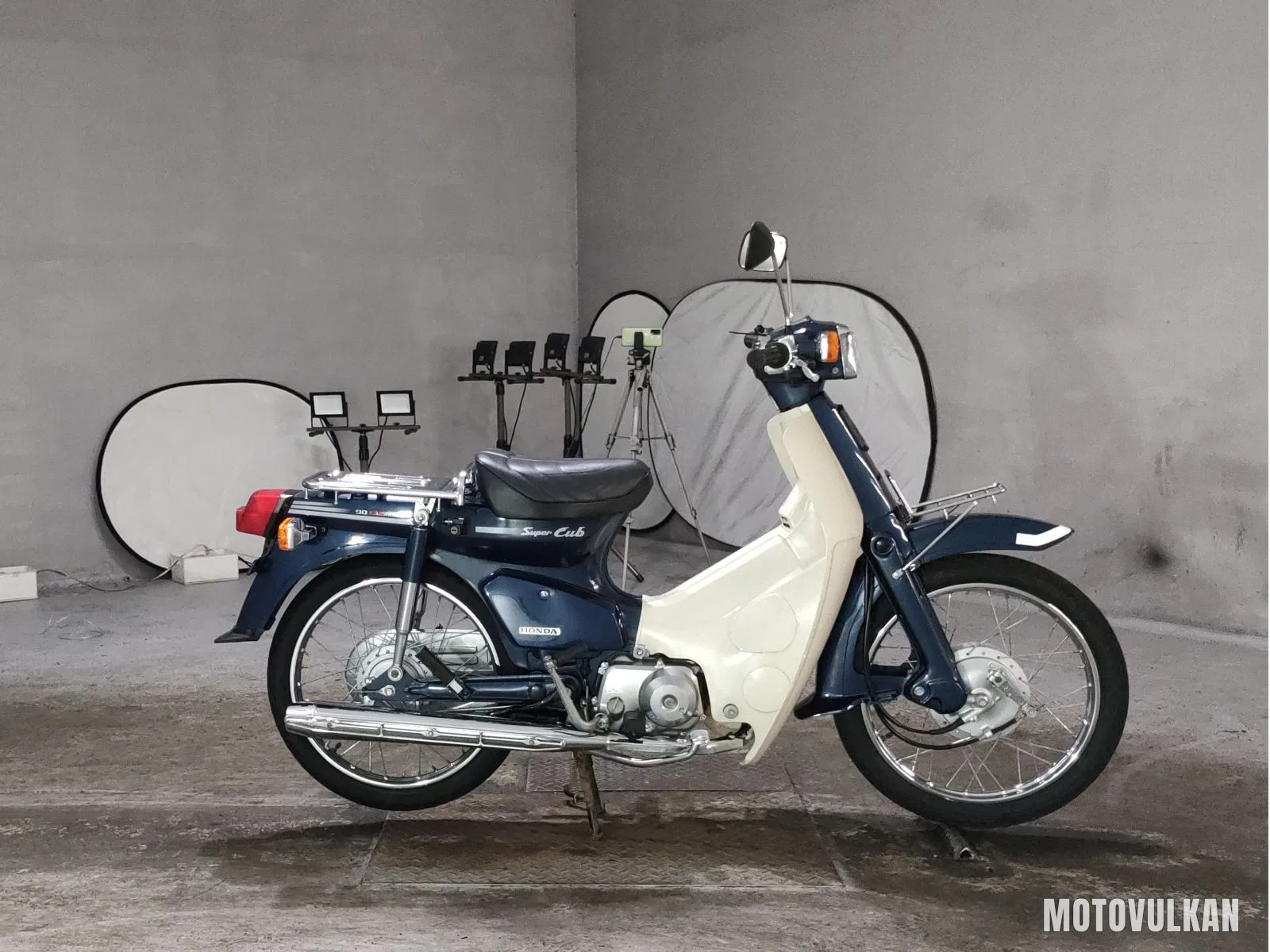 Honda Super Cub 90 Custom