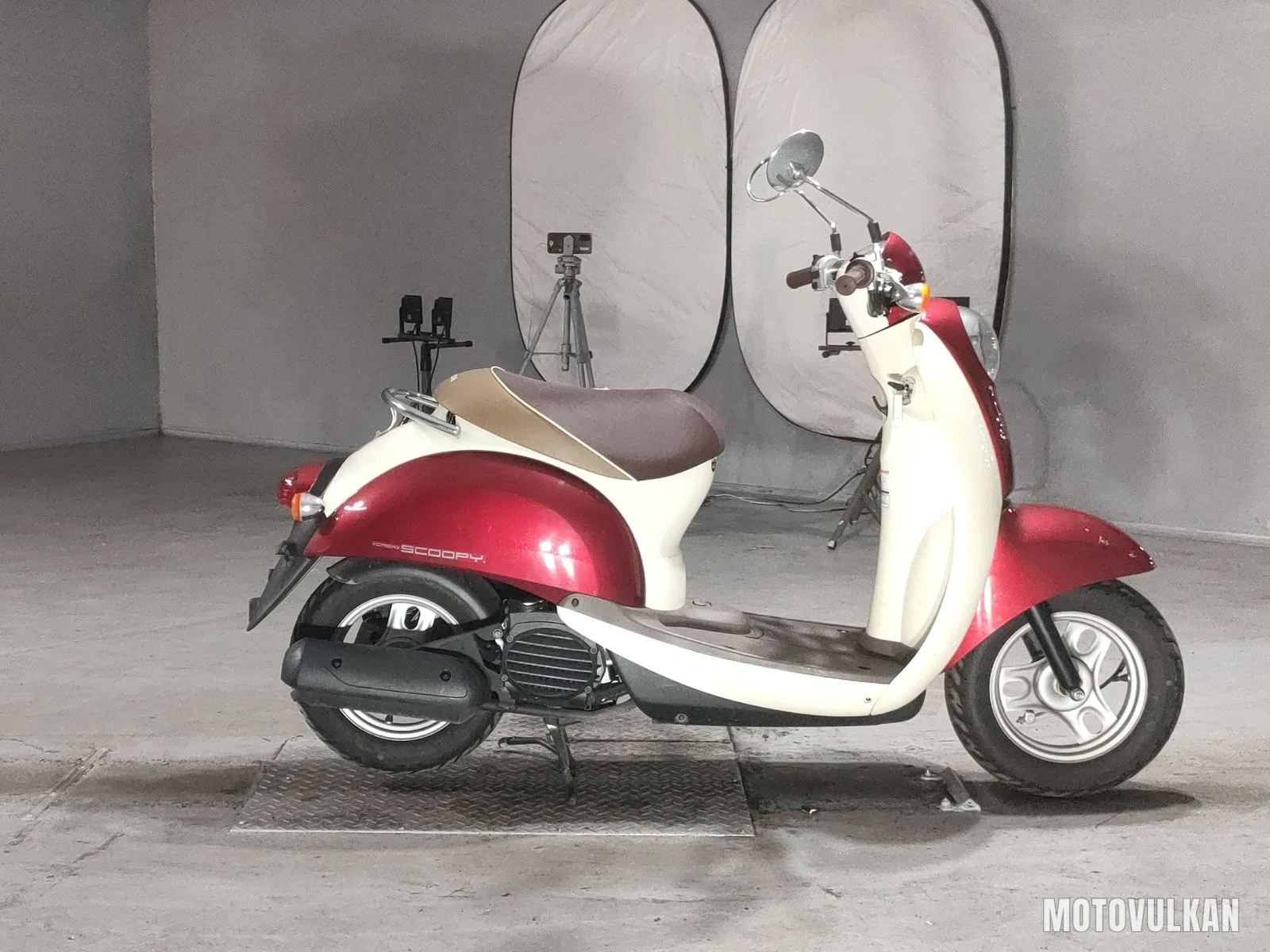 Honda Crea Scoopy i