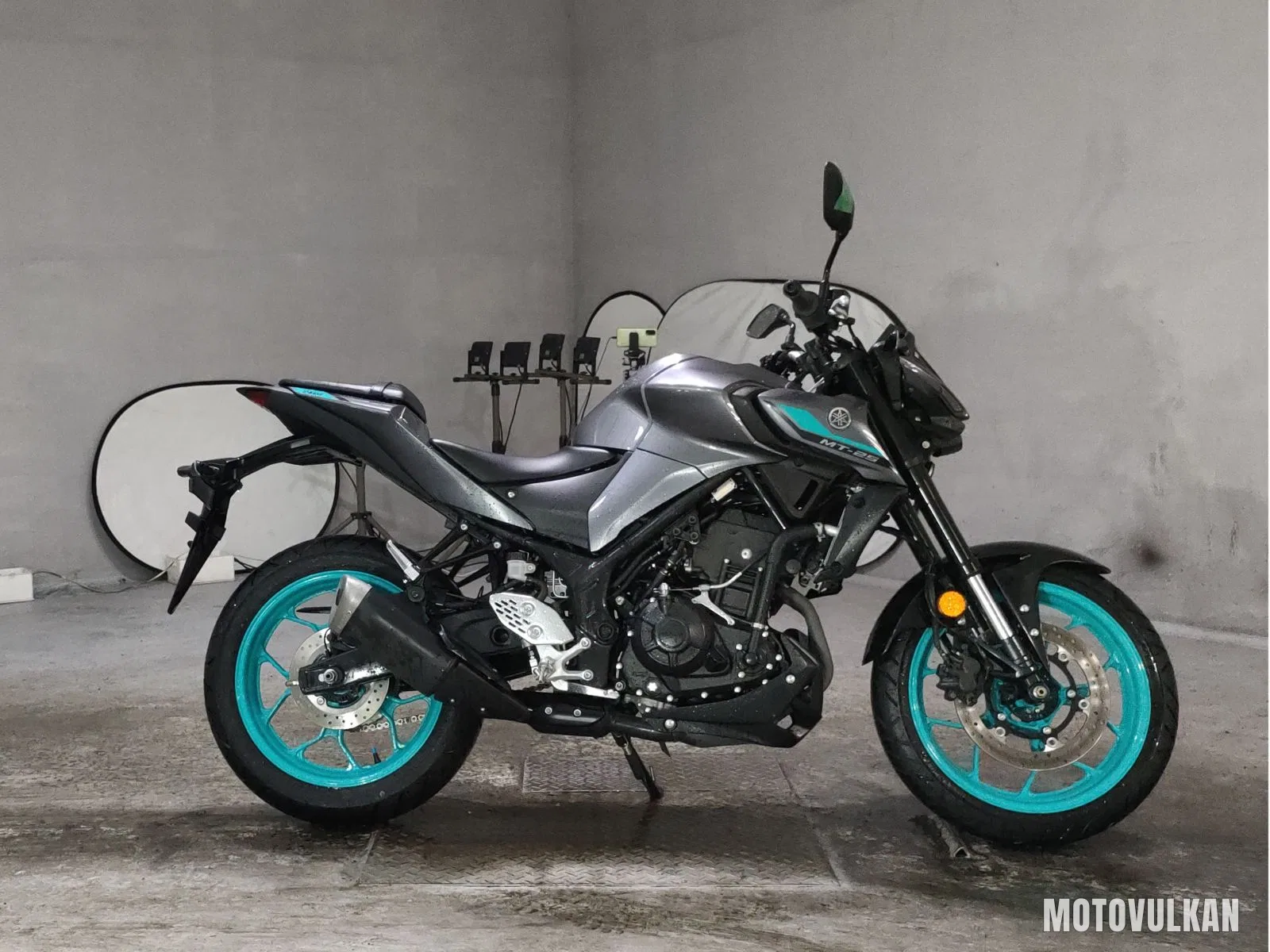 Yamaha MT-25