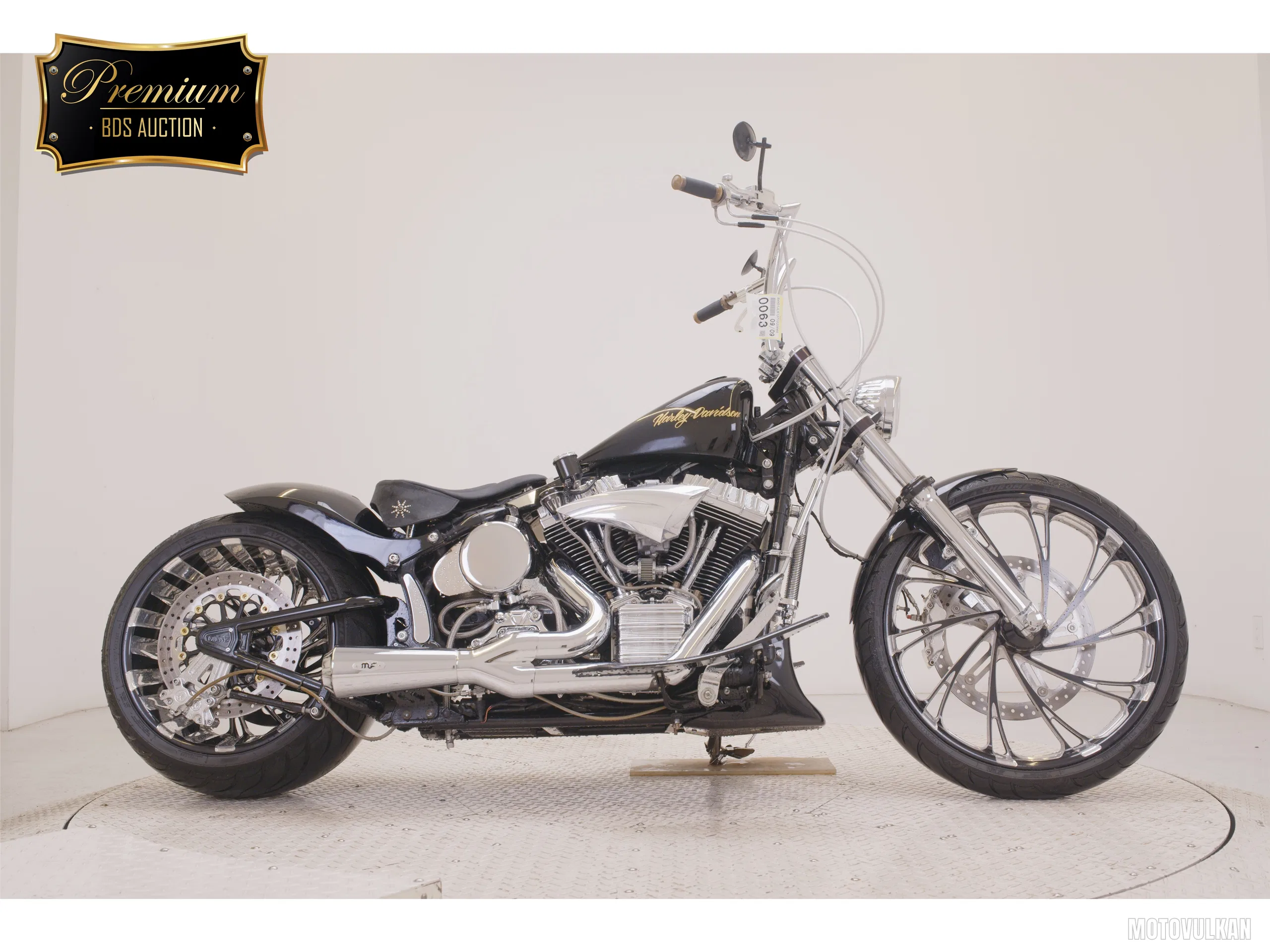  HD. FXSTC1580