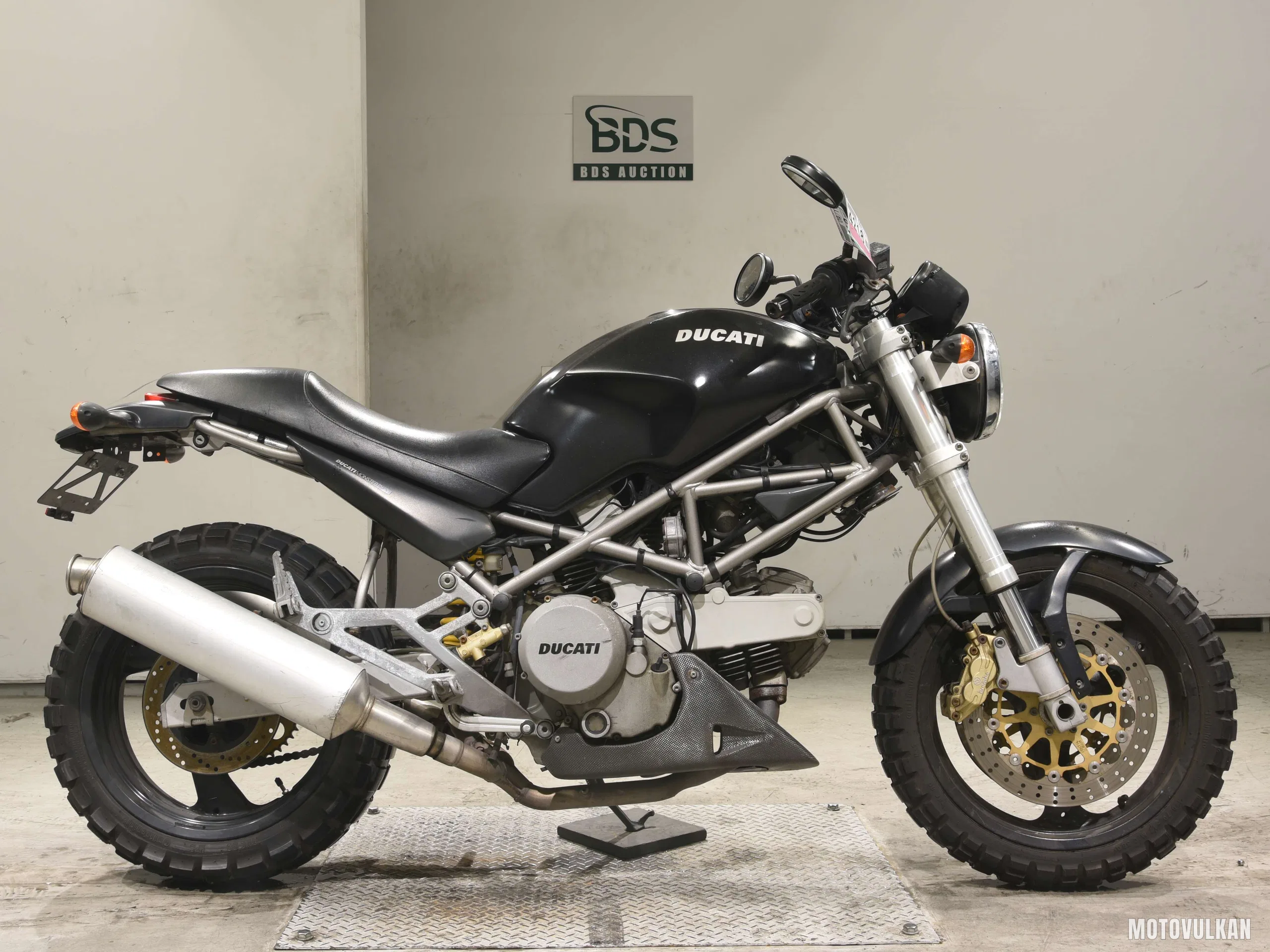  DUCATI M400