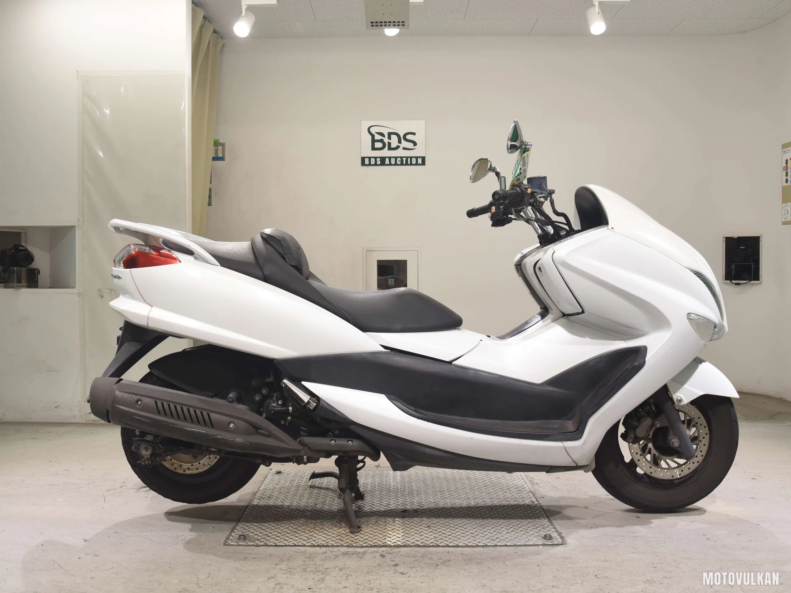 Yamaha MAJESTY250-4