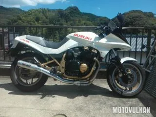 Suzuki Gsx750S Katana