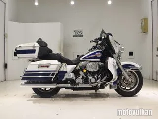  HD. FLHTCU1580