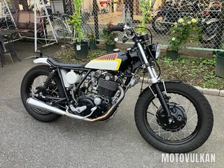 Yamaha Sr400