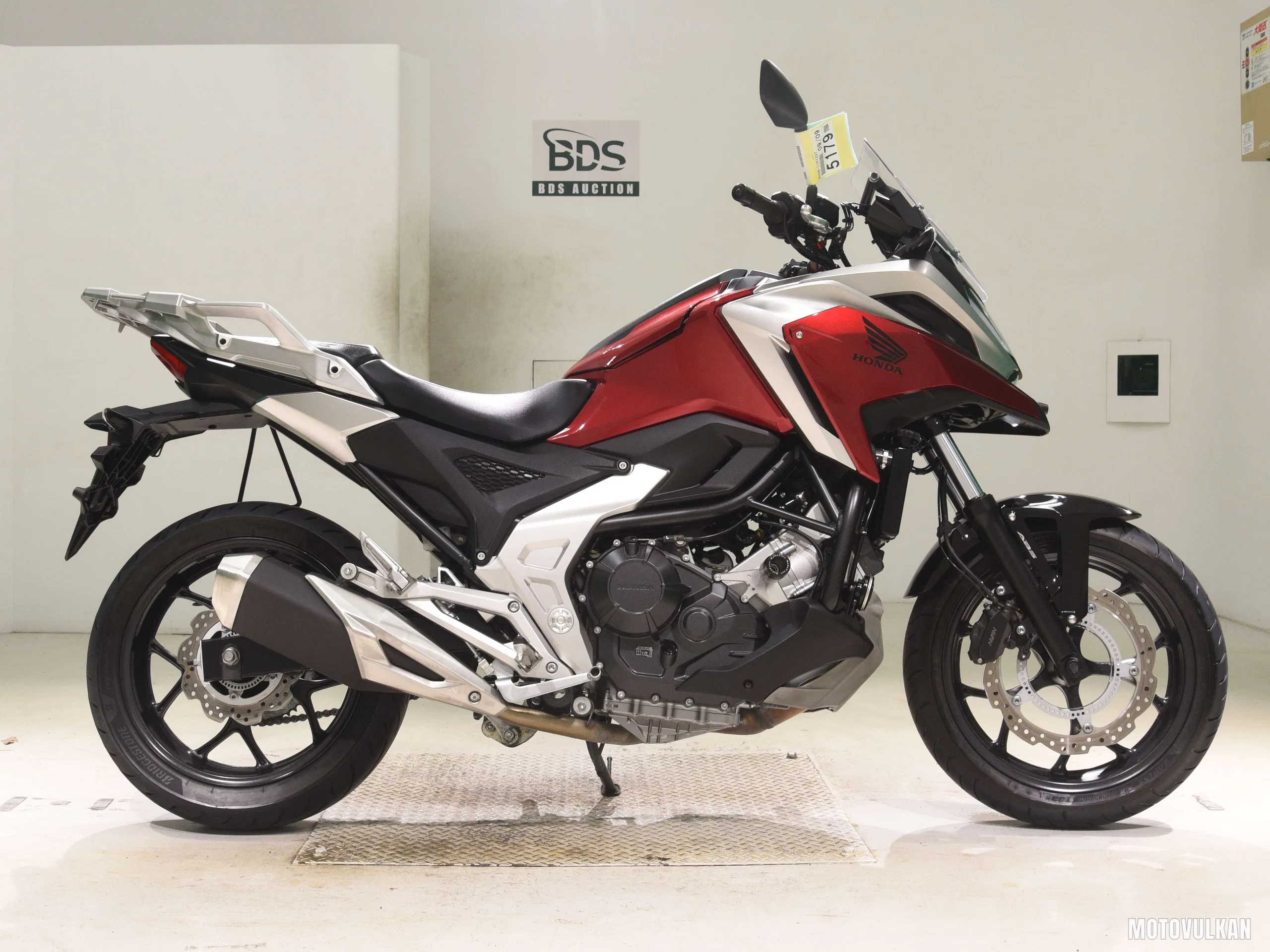Honda NC750X-3