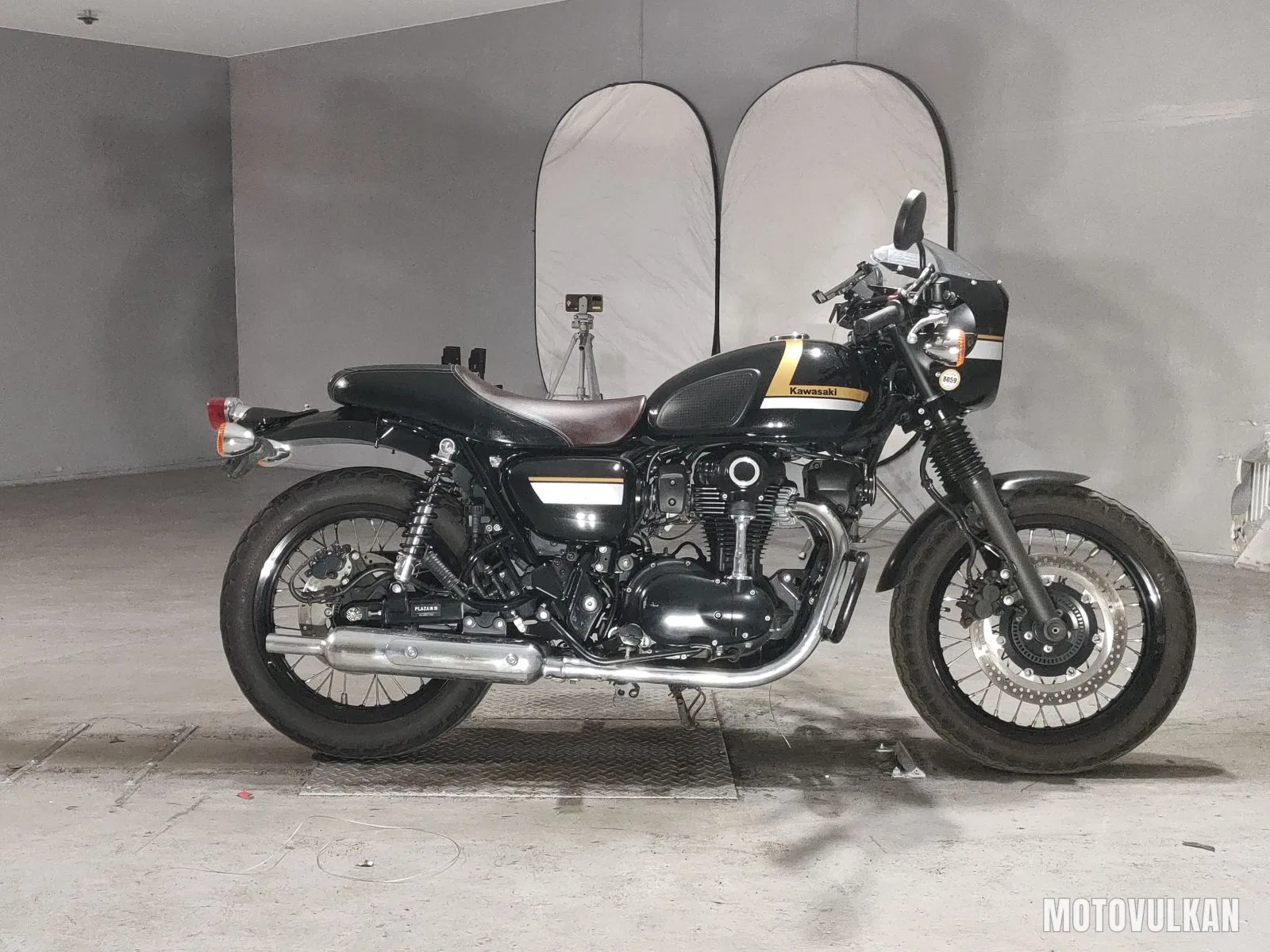 Kawasaki W800 Cafe