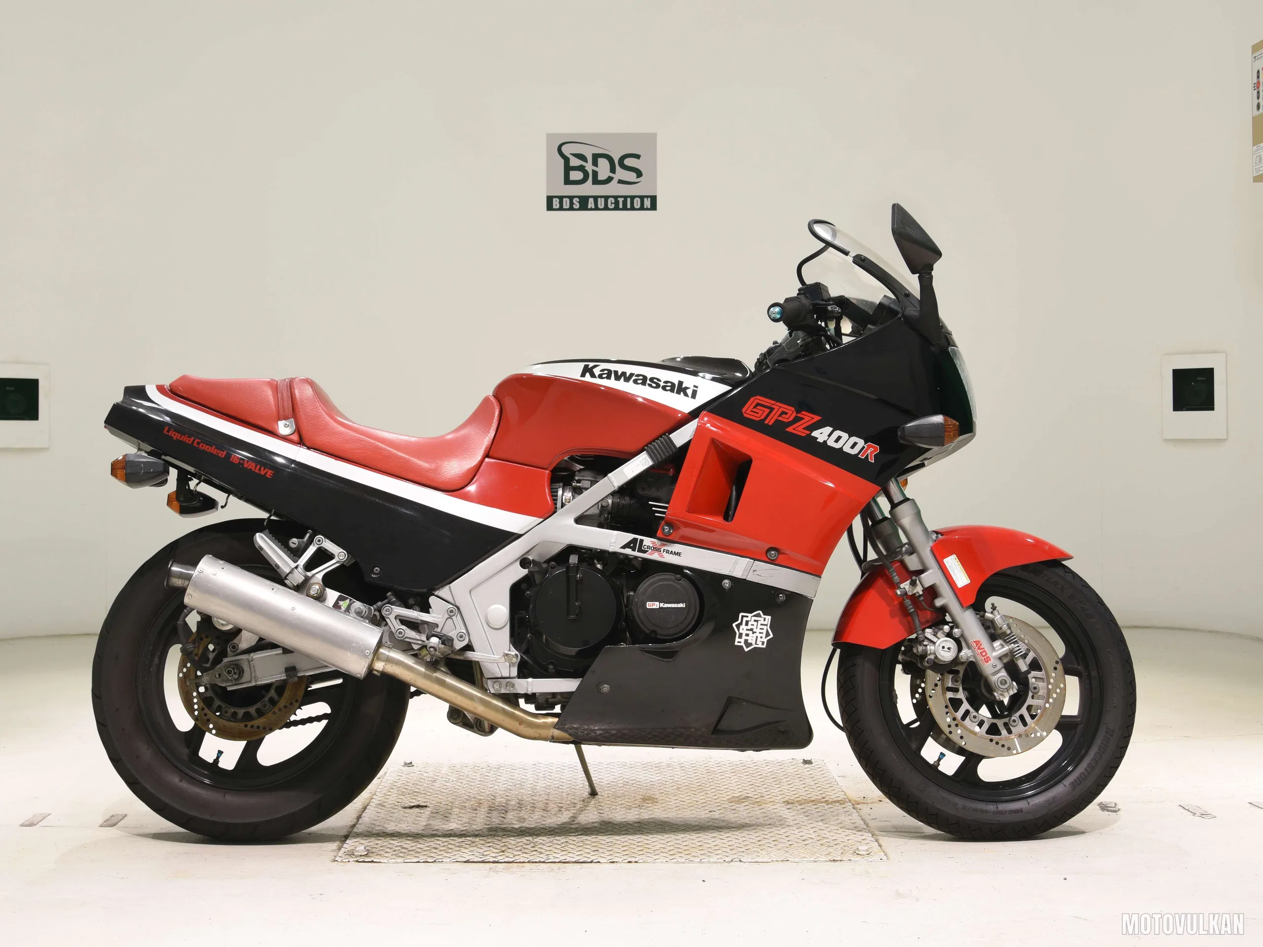 Kawasaki GPZ400R