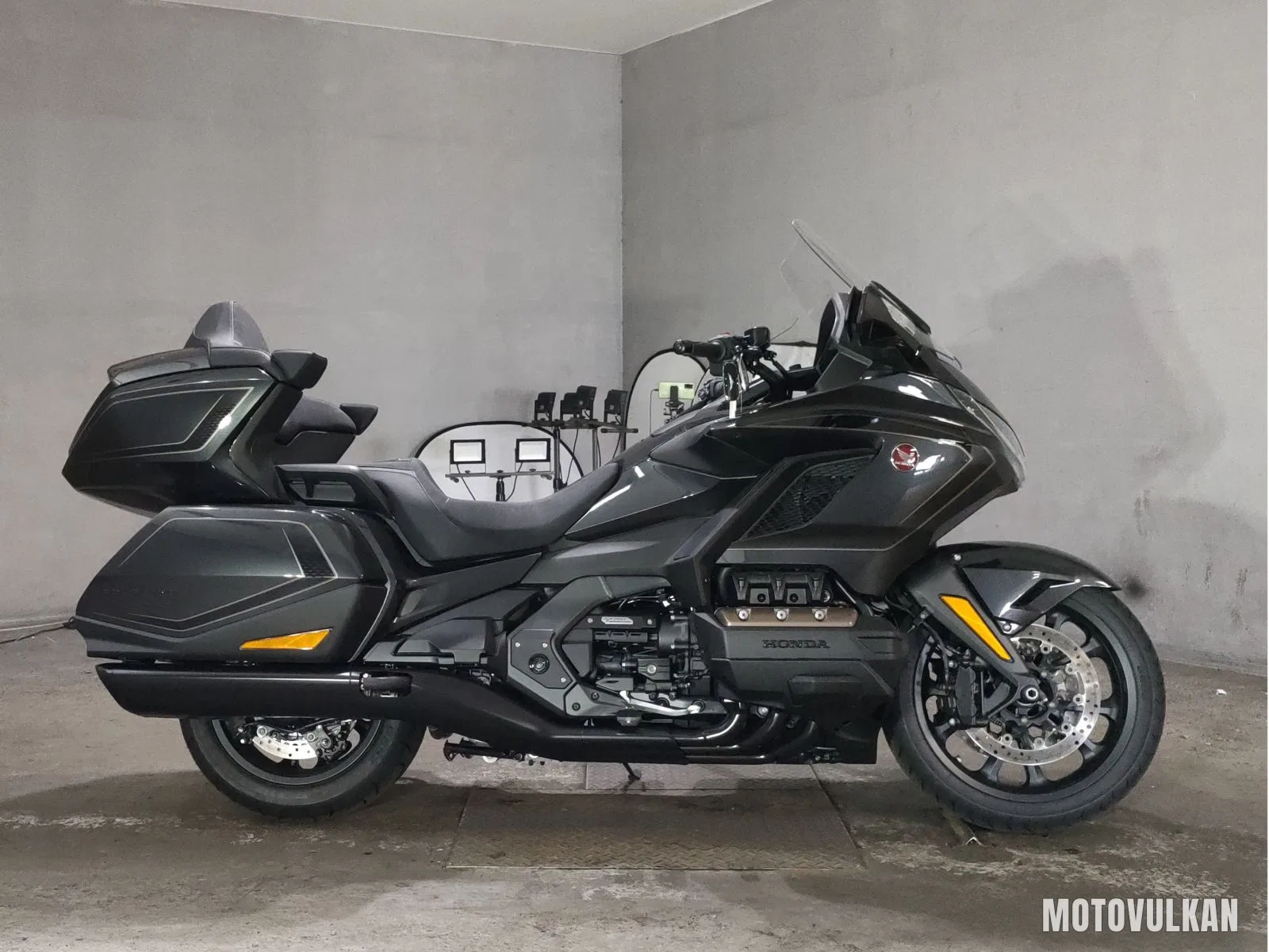 Honda GL1800 Tour DCT