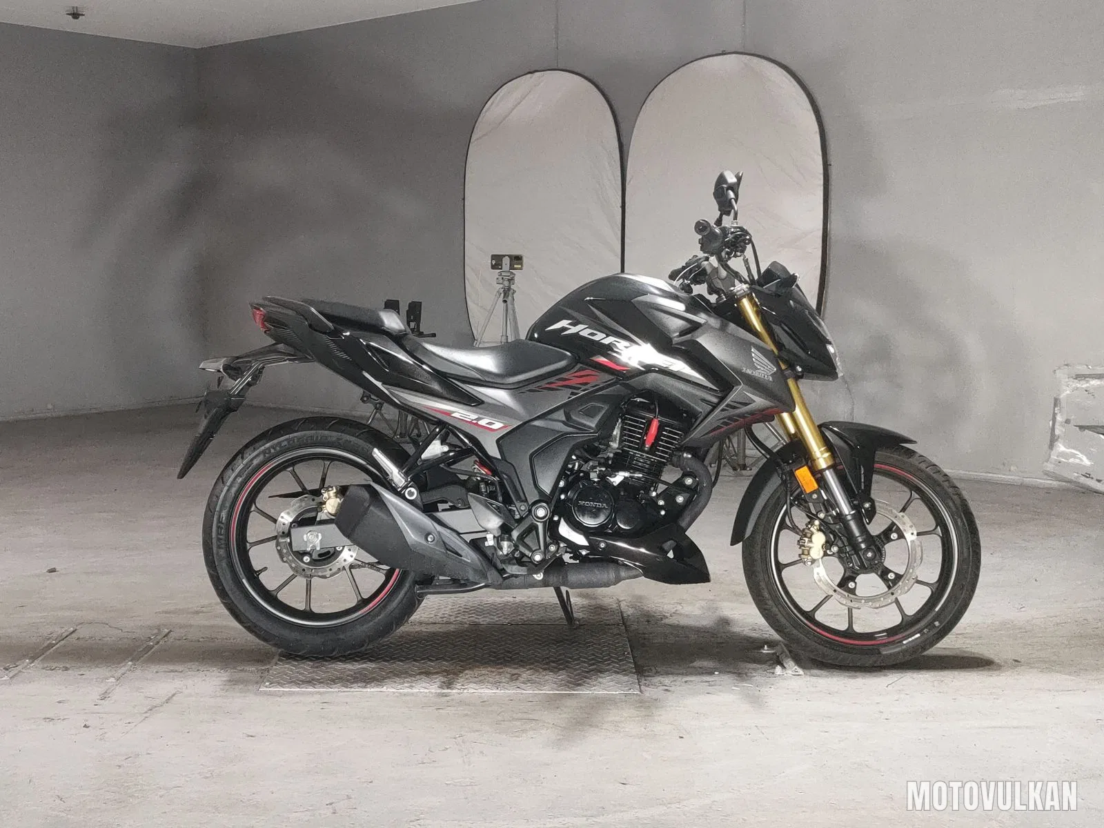 Honda Hornet 2.0