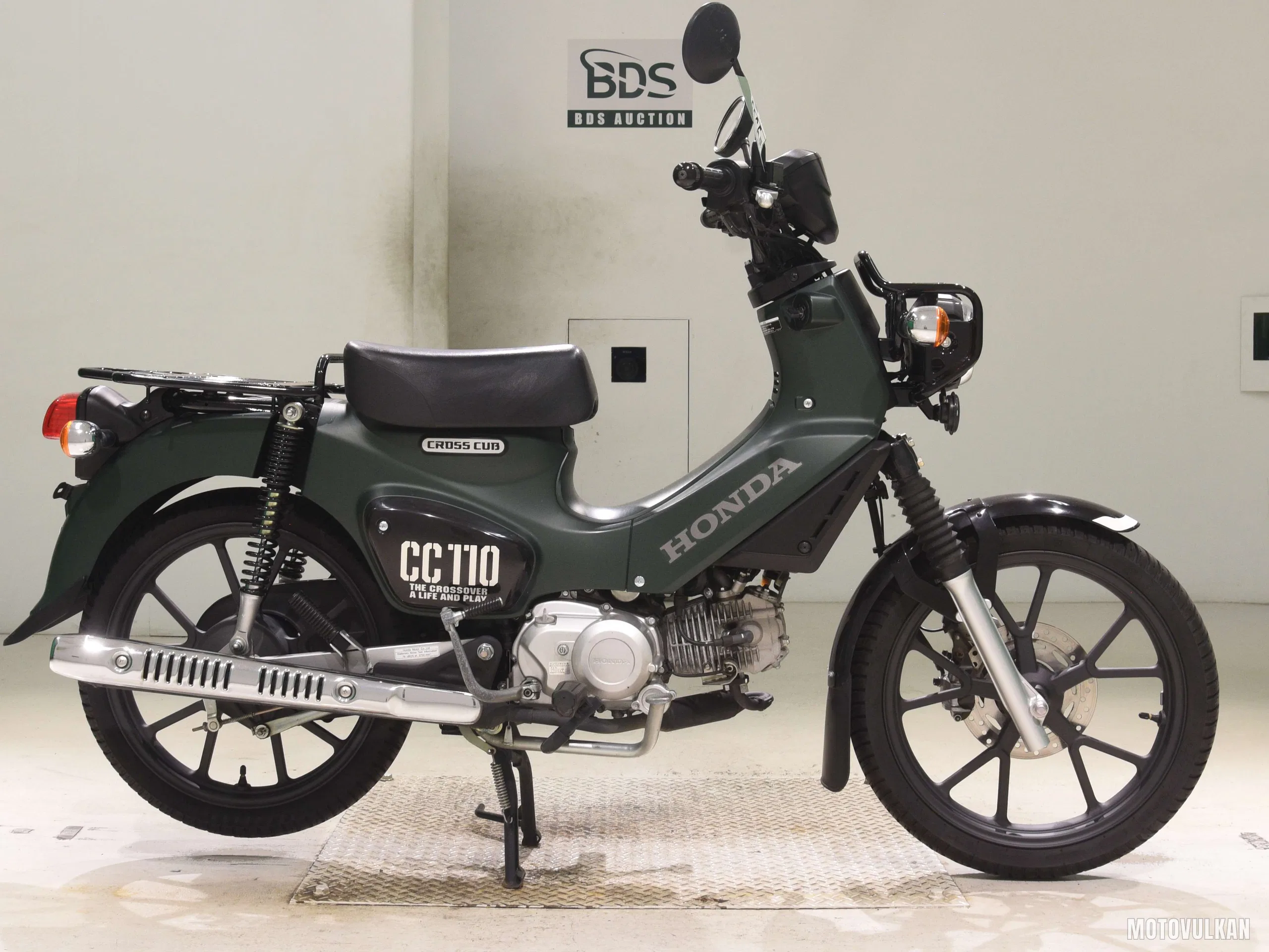 Honda Cross Cub 110-3