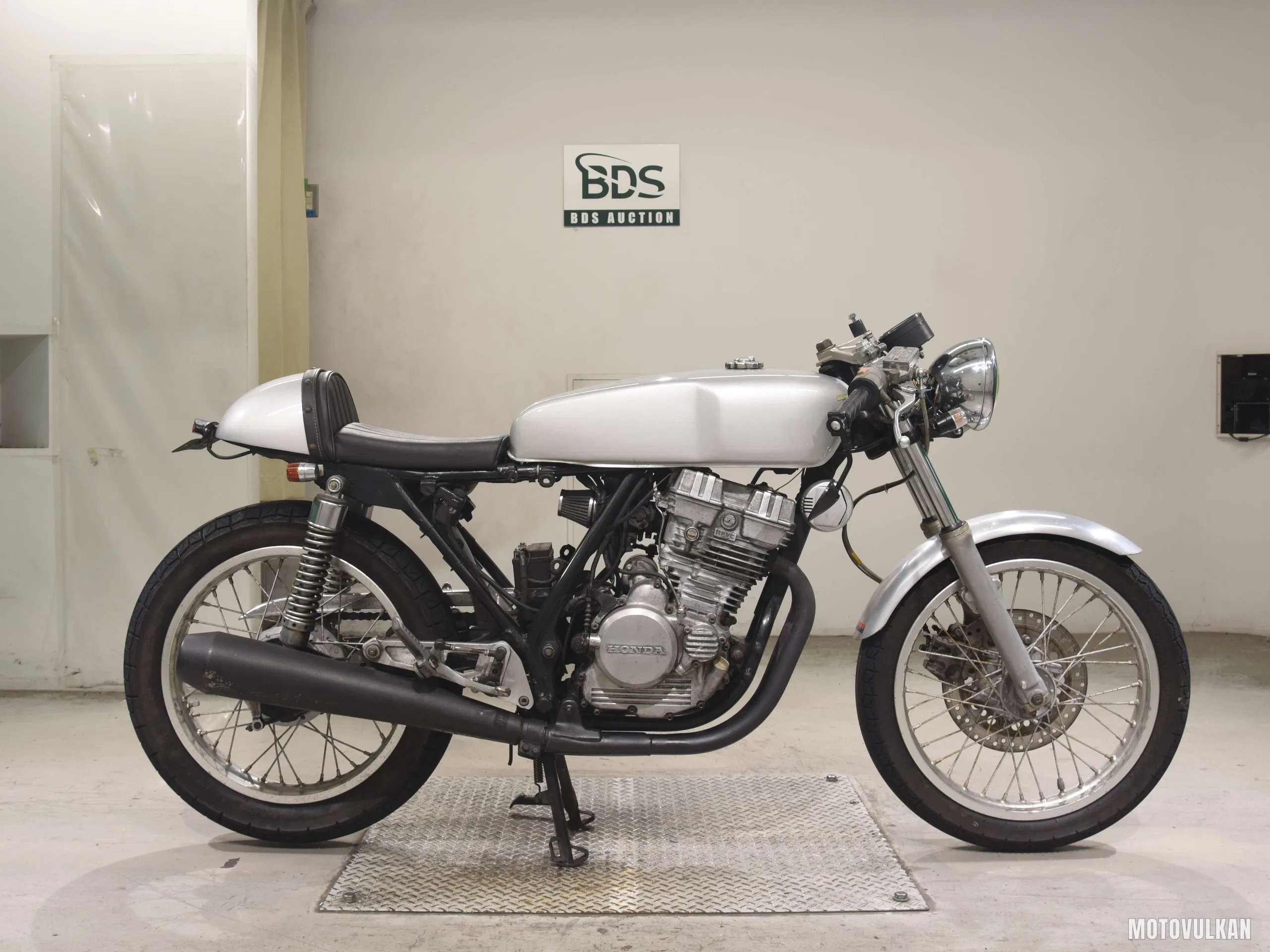 Honda GB250 CLUBMAN-4