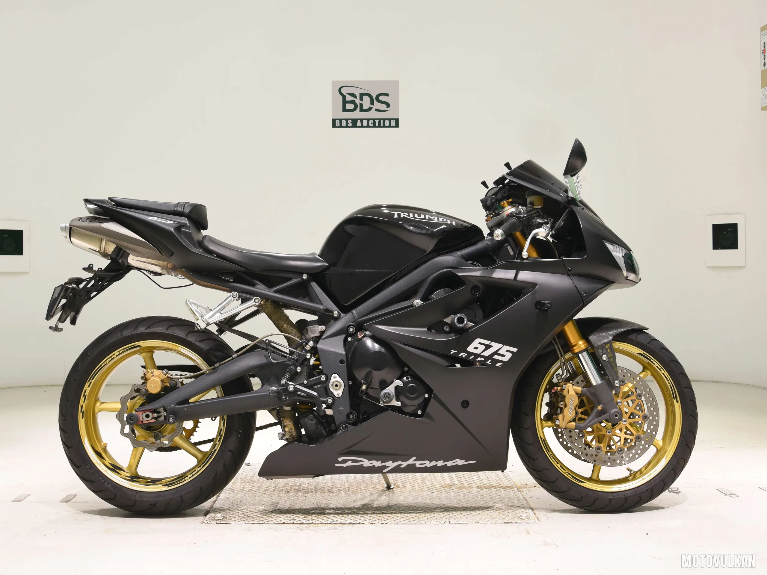  TRIUMPH DAYTONA675