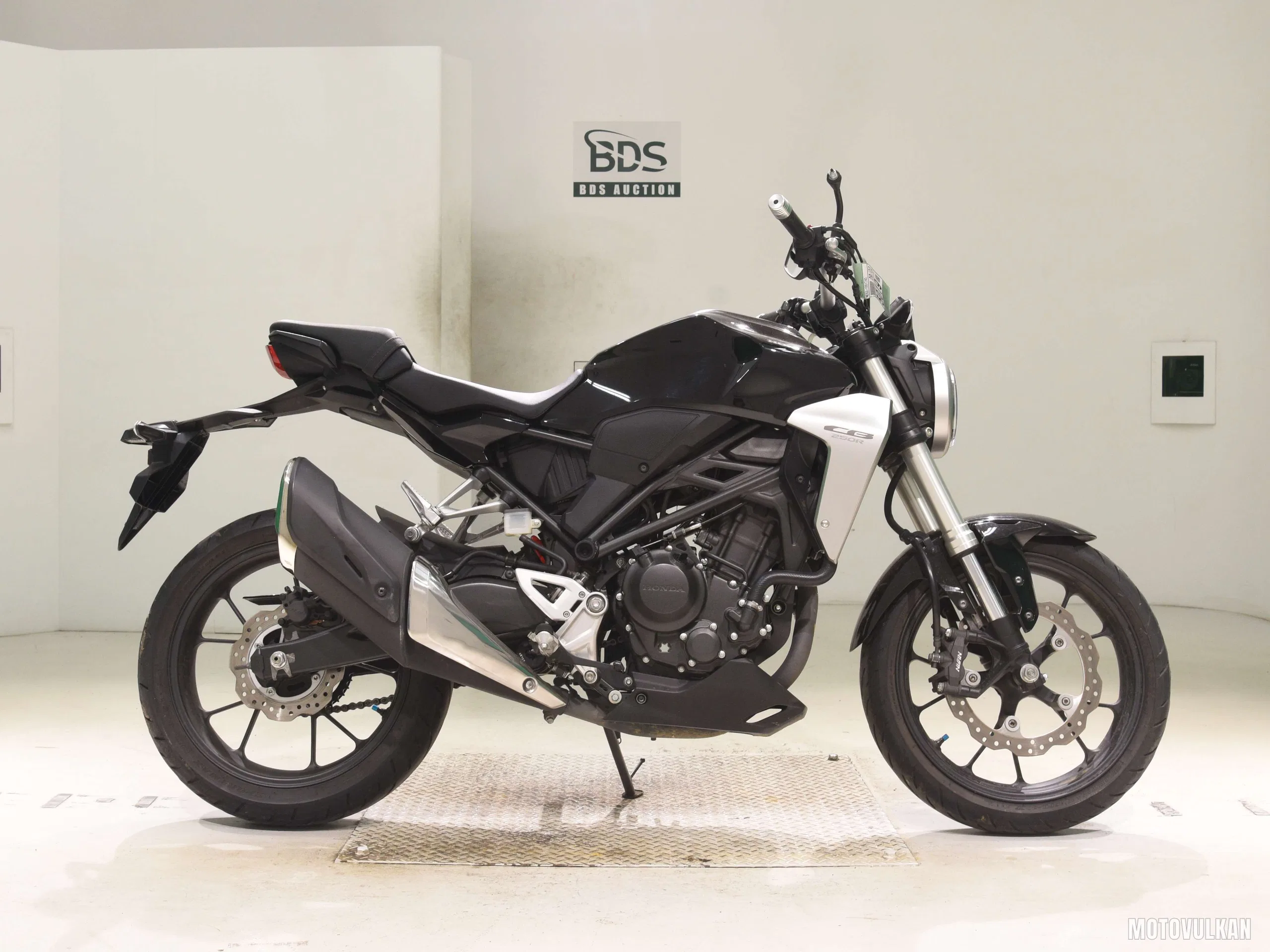 Honda CB250R
