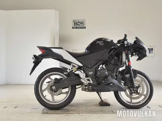 Honda CBR250R-3