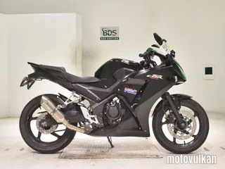 Honda CBR250R-3
