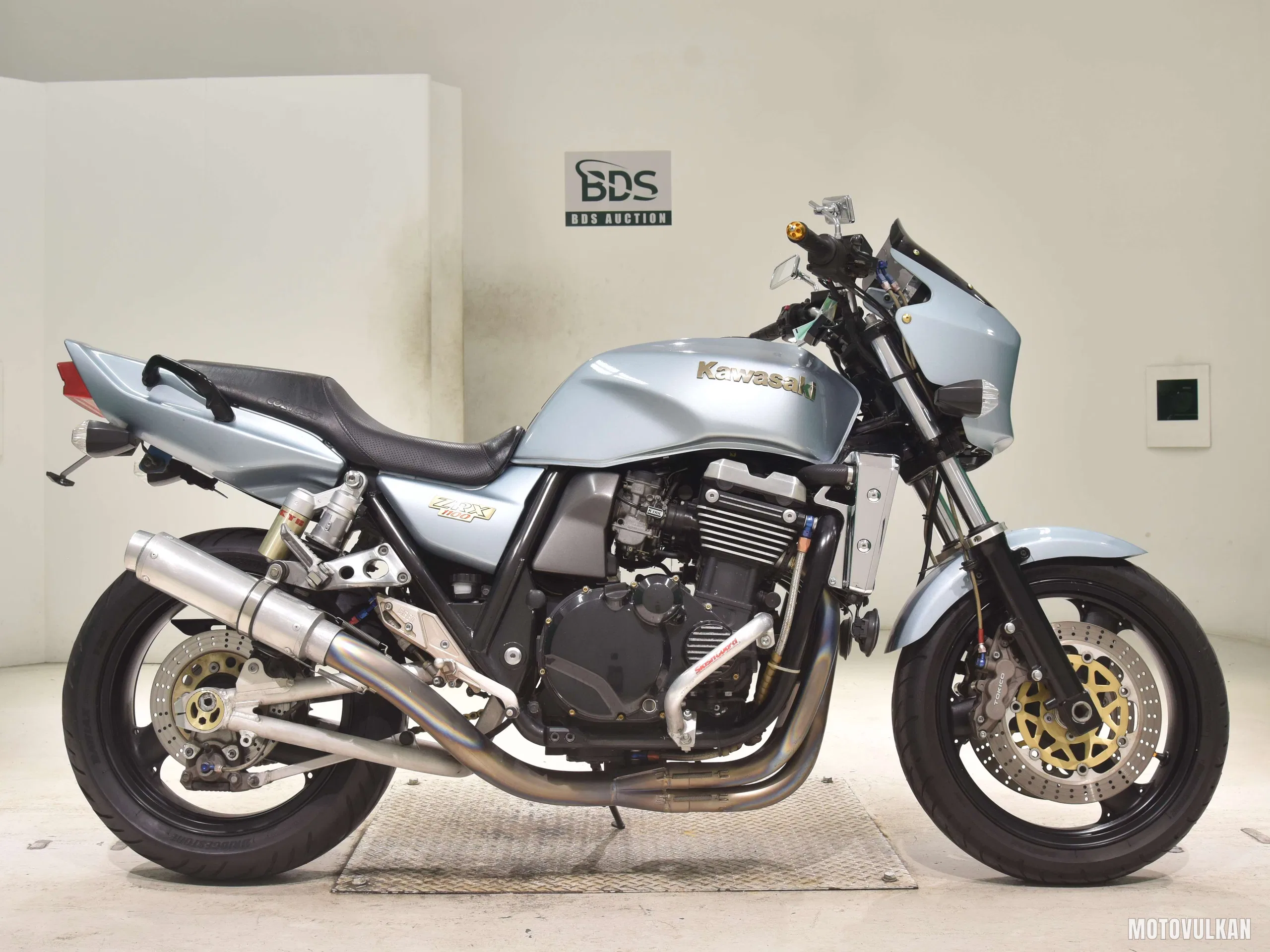 Kawasaki ZRX1100