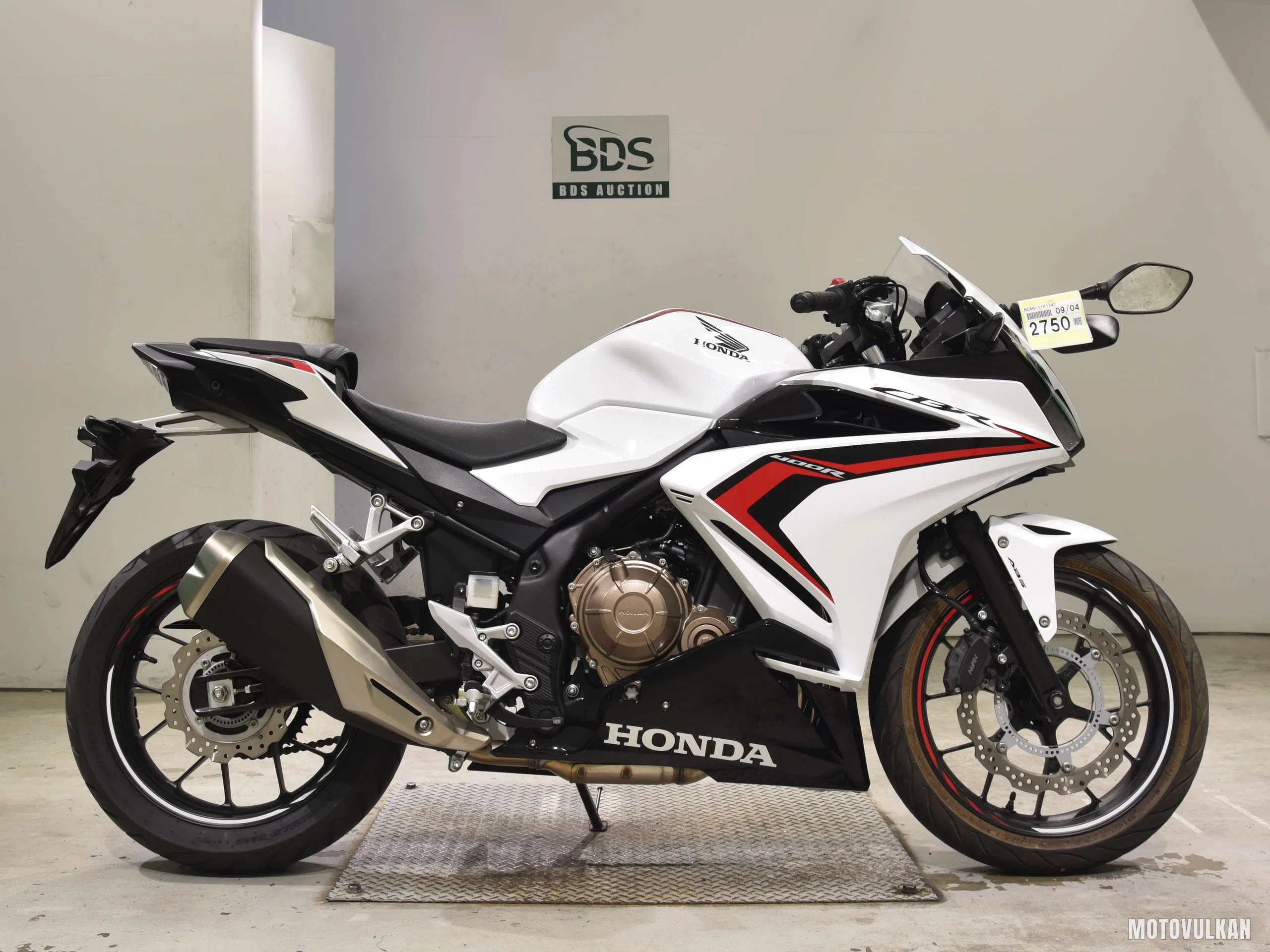 Honda CBR400R-2