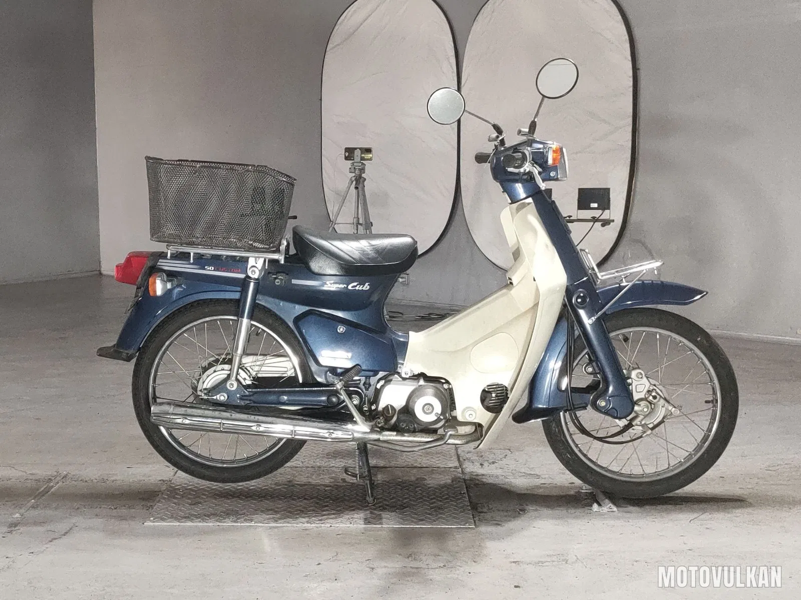 Honda Super Cub 50 Custom