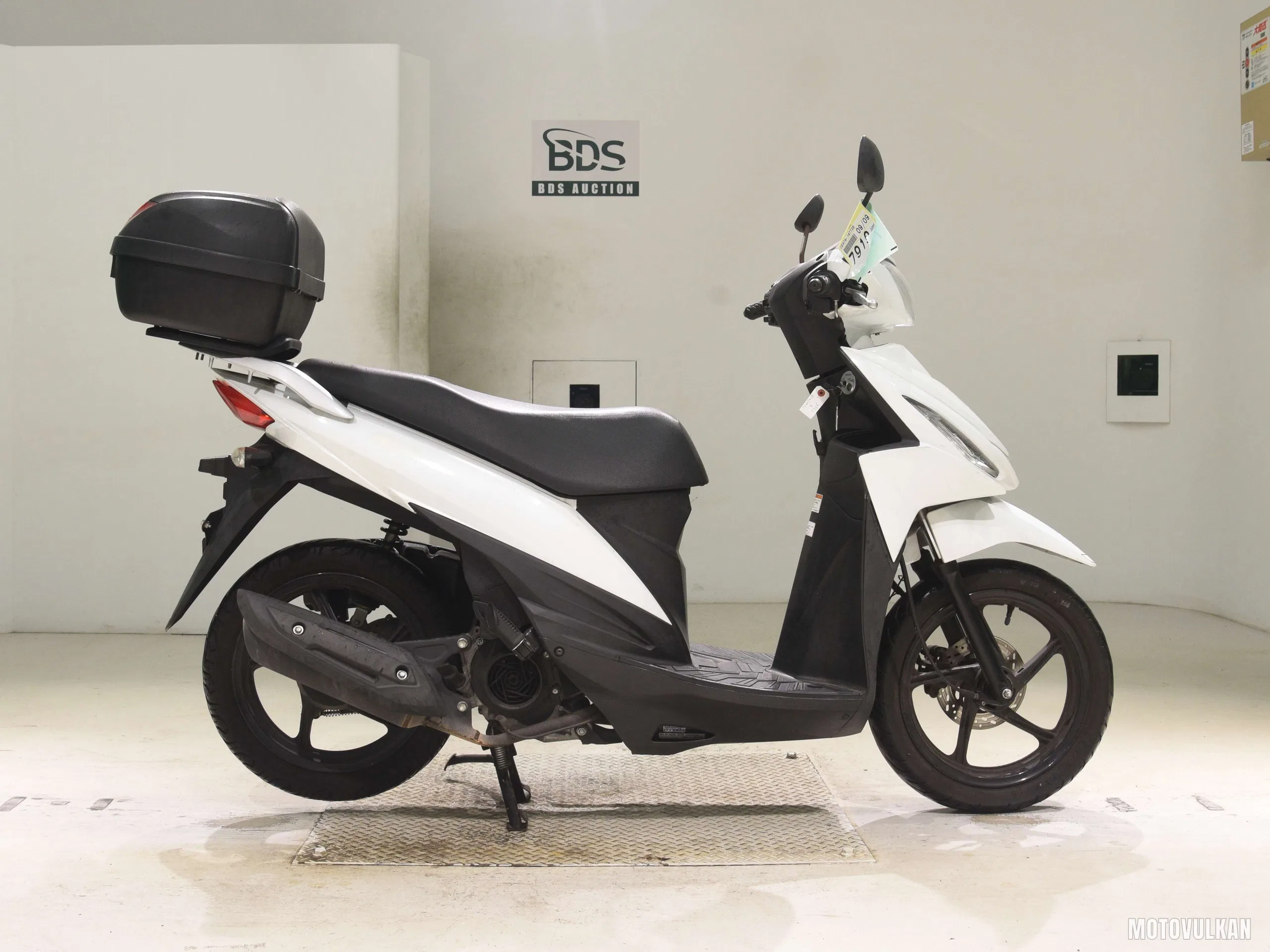 Suzuki ADDRESS110-2