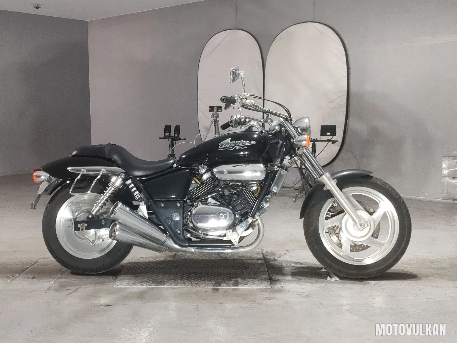 Honda Magna 250
