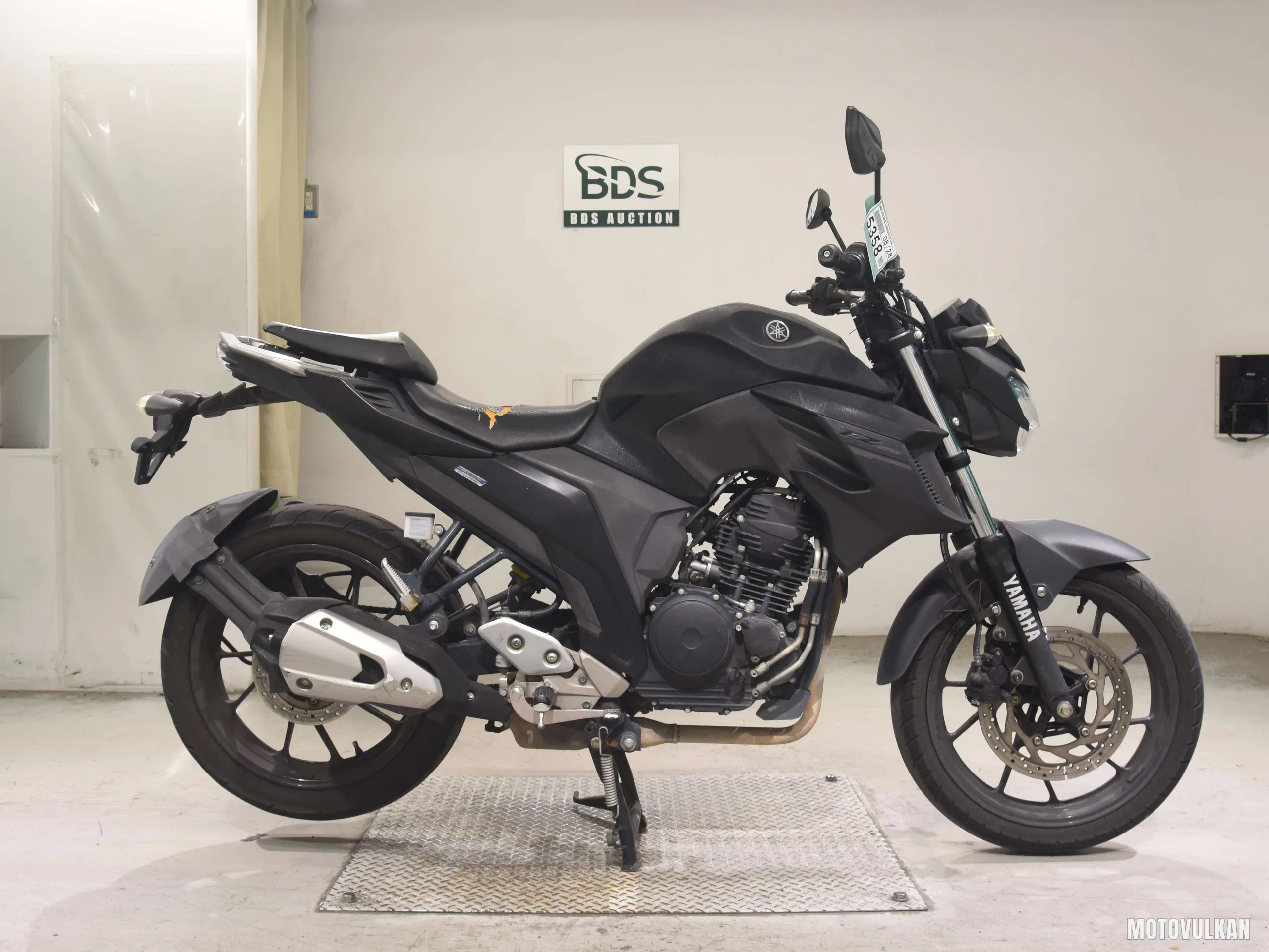Yamaha FZ25