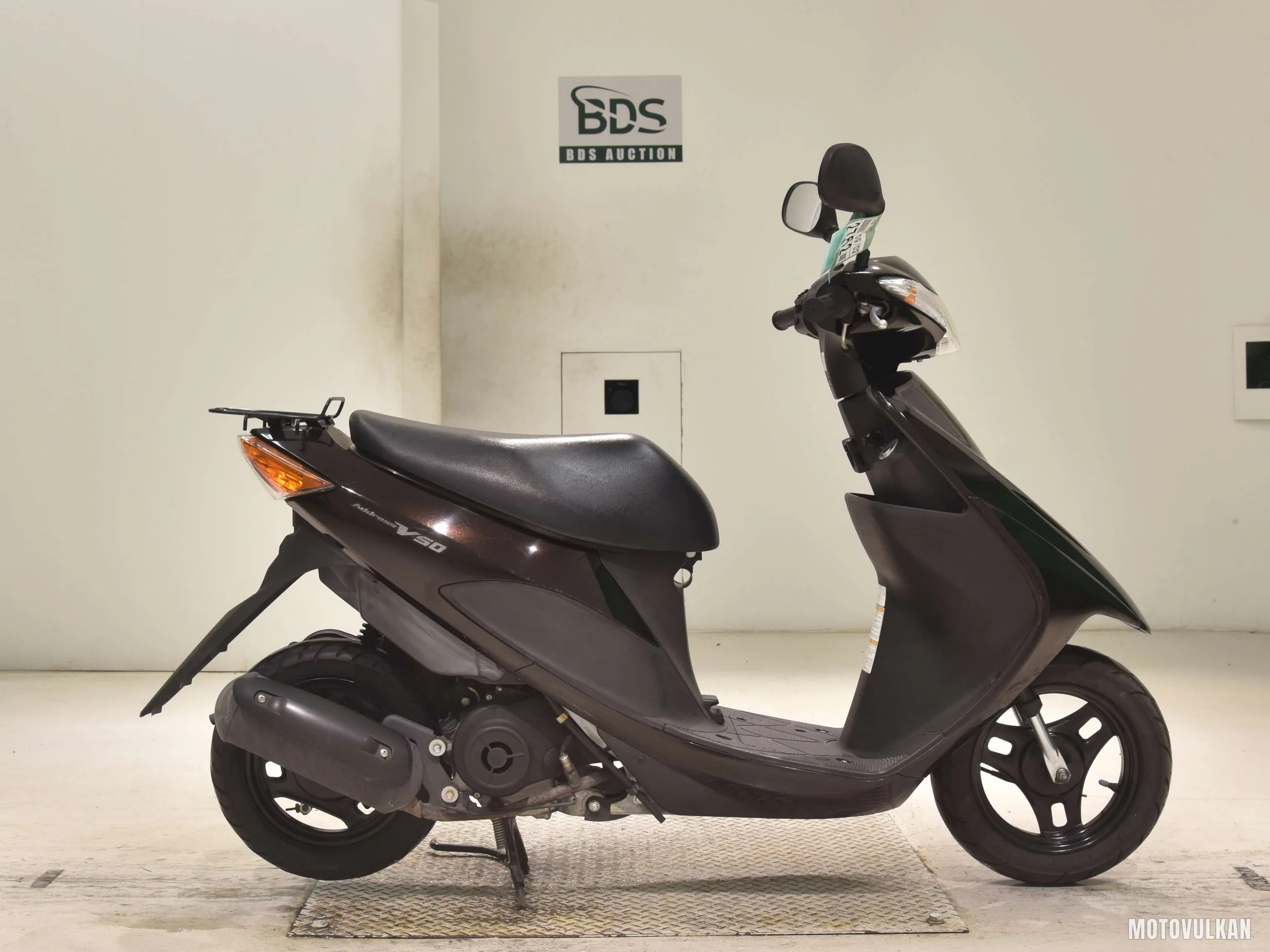 Suzuki ADDRESS V50-2