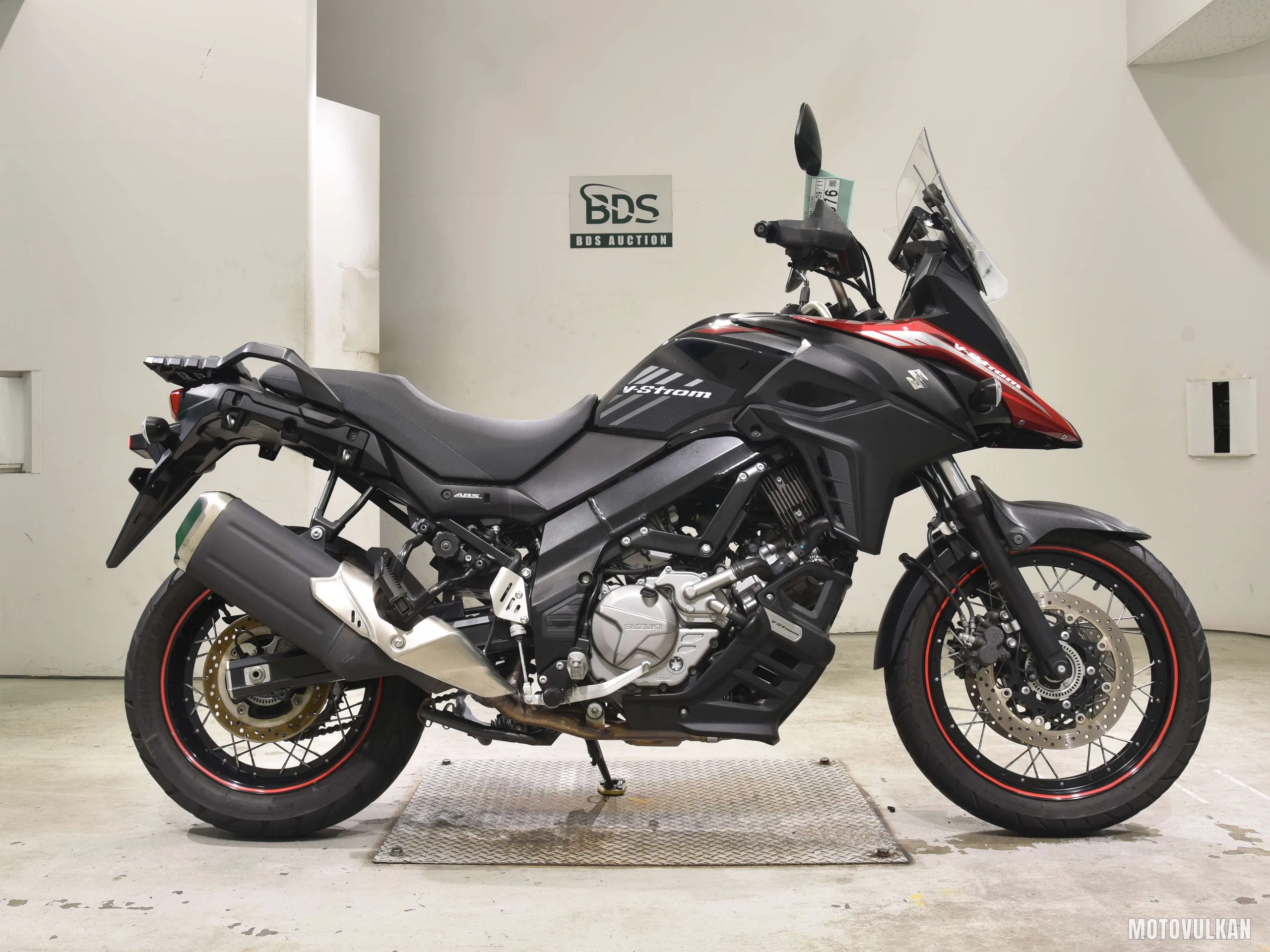 Suzuki V-Strom 650XTA