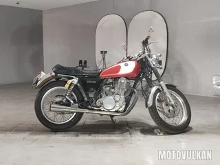 Yamaha SR400