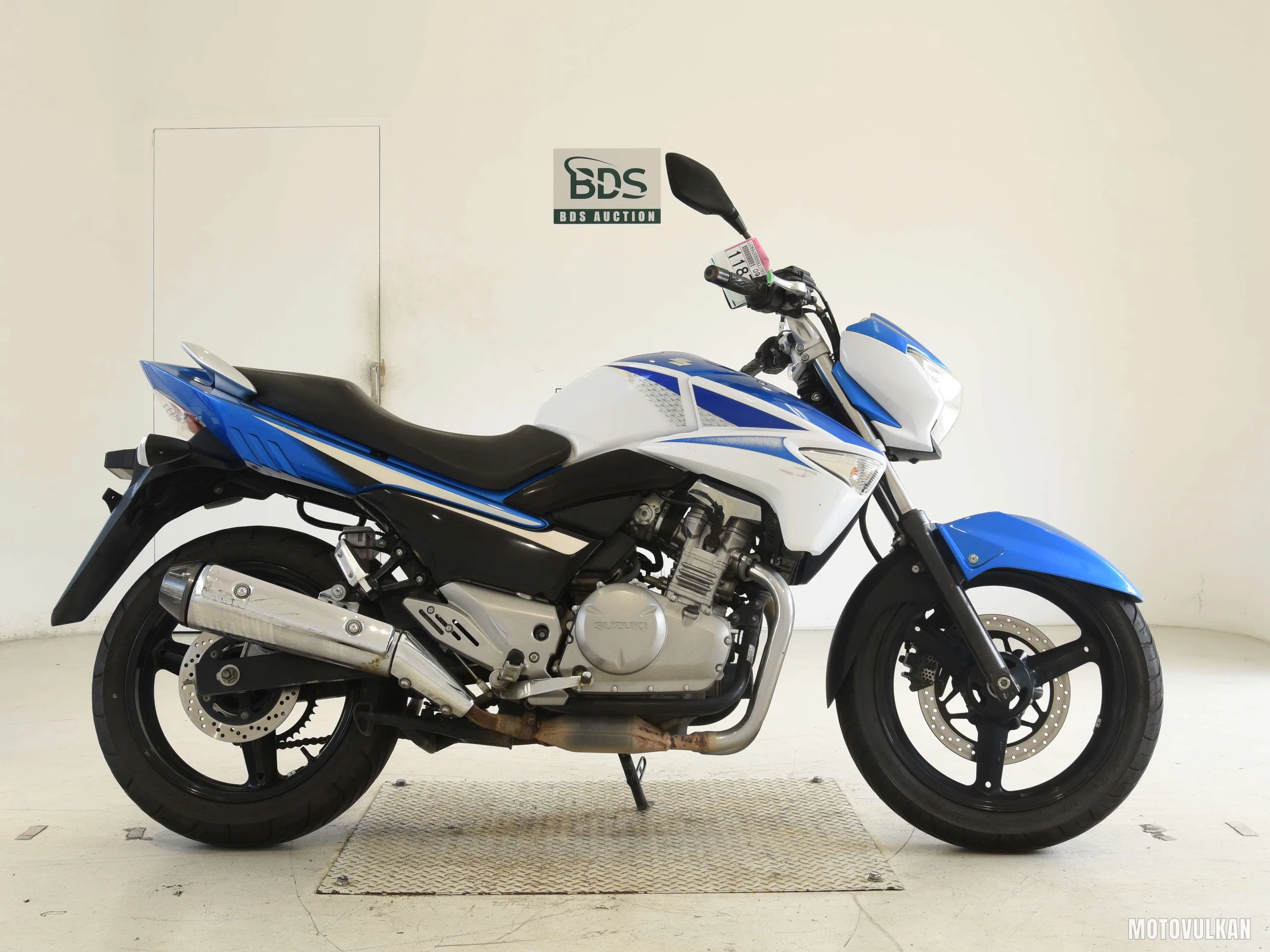 Suzuki GSR250