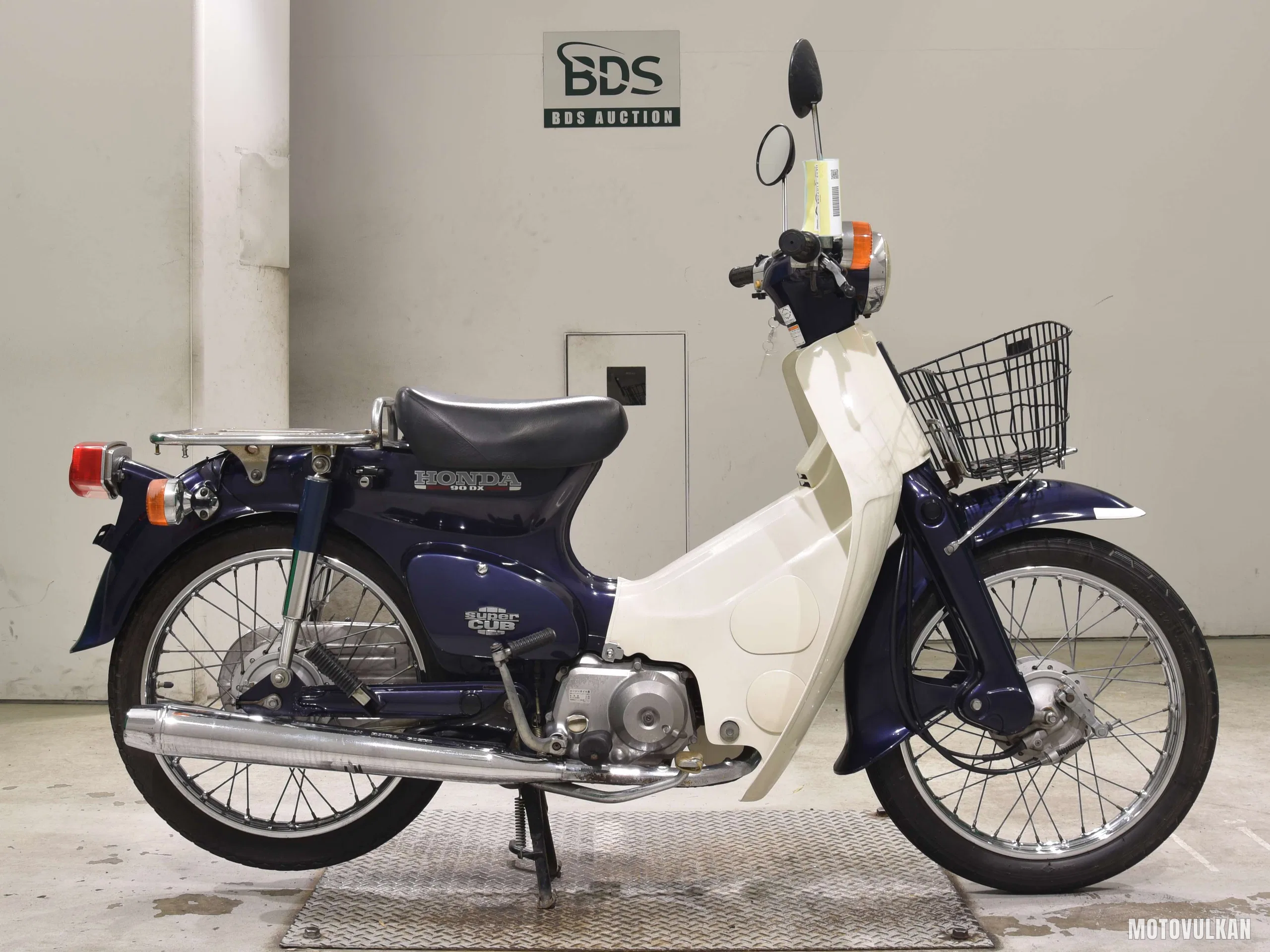 Honda C90
