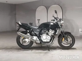 Honda CB400SF VTEC Revo