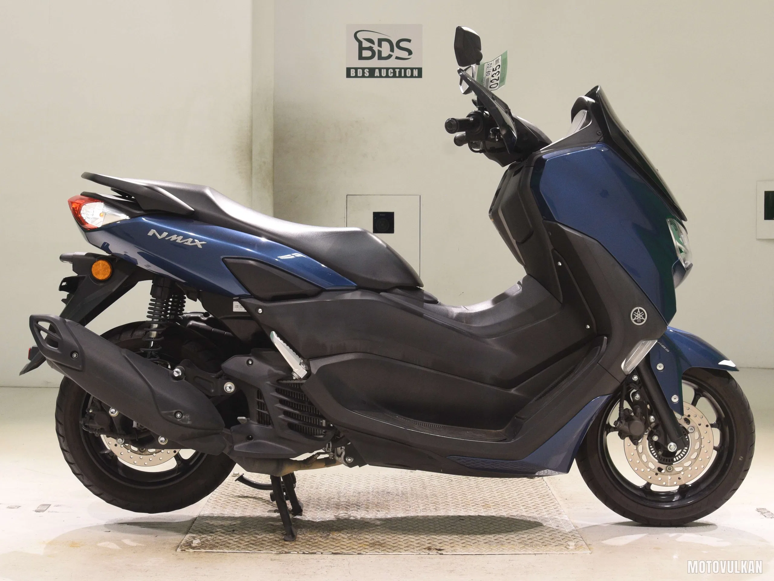 Yamaha NMAX-2
