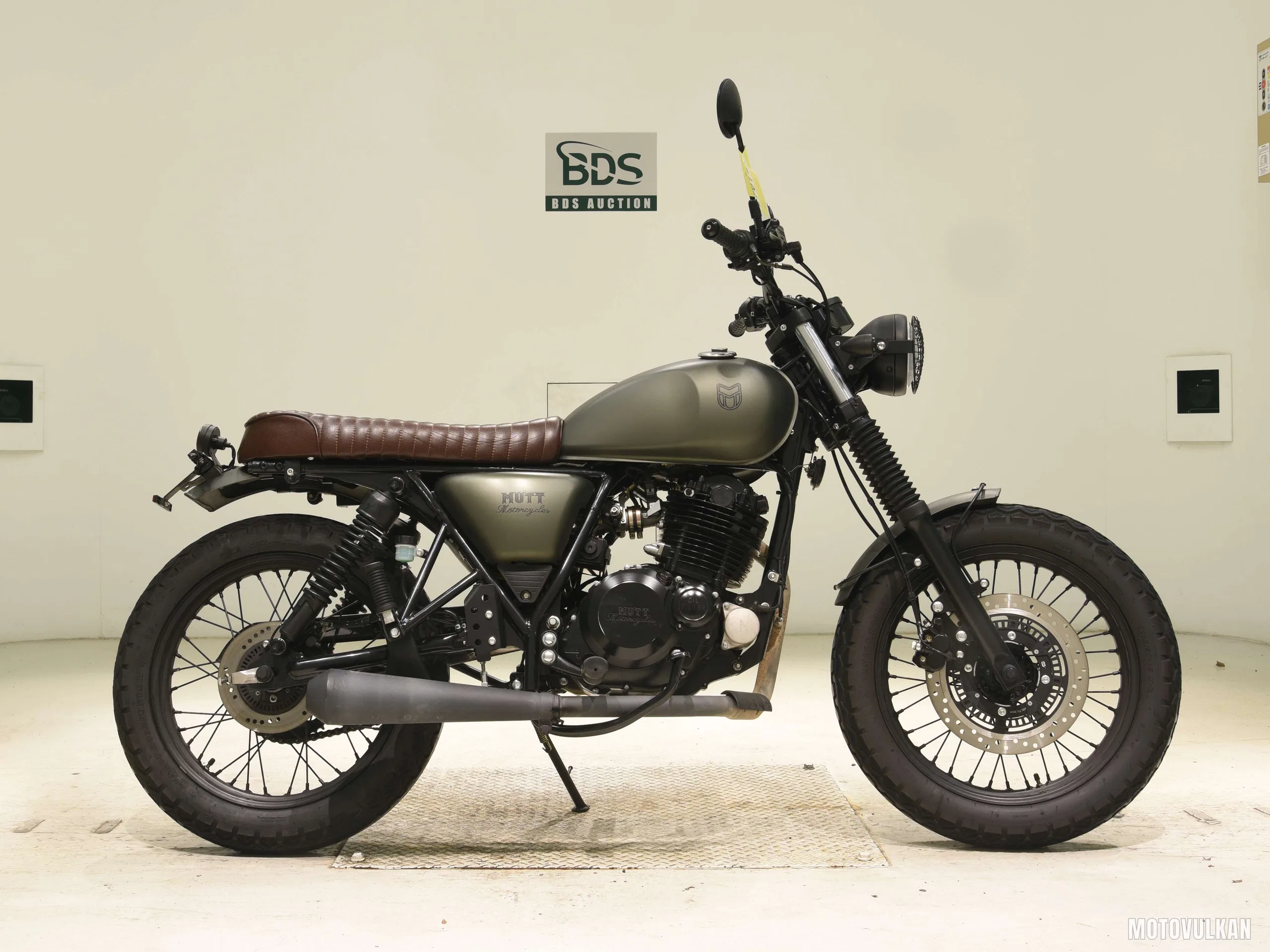  MUTT250