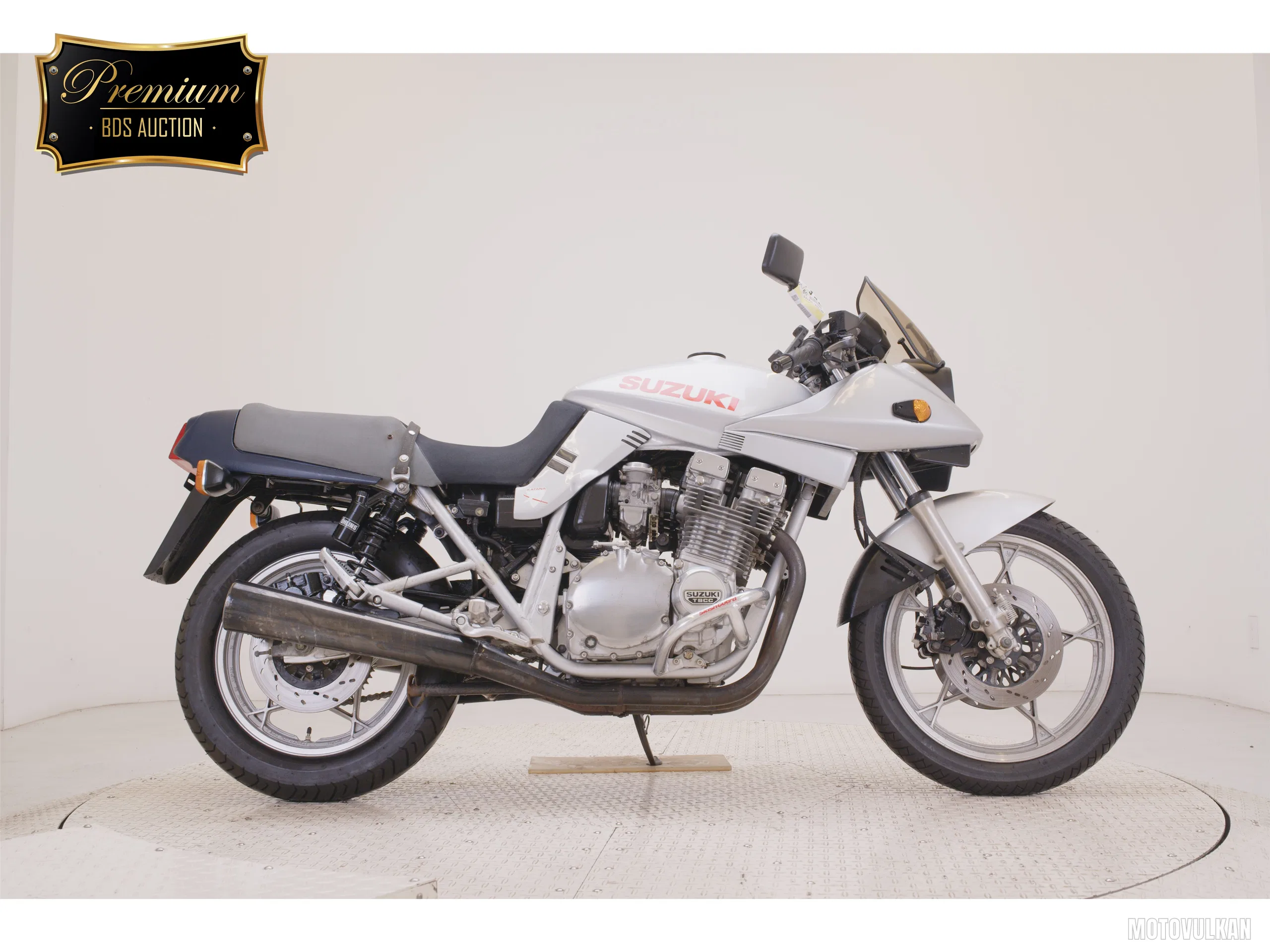 Suzuki GSX1100S KATANA