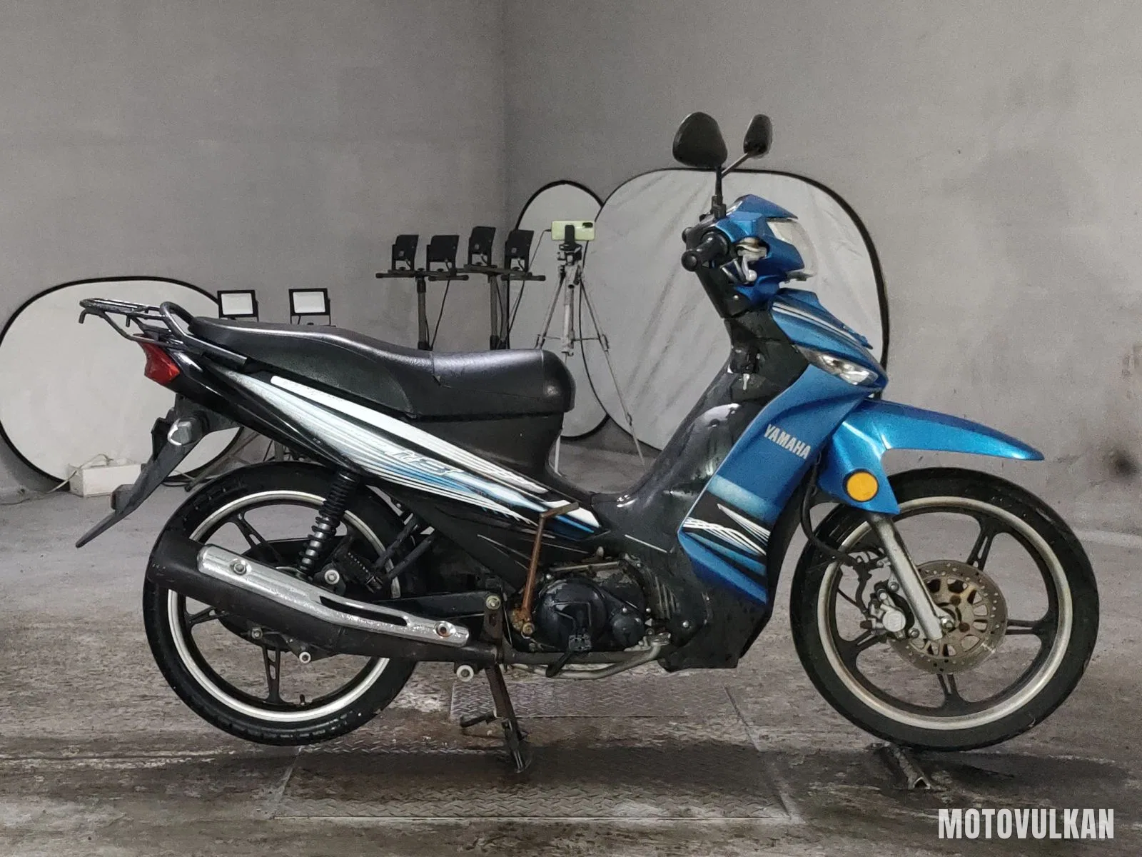 Yamaha i8 115