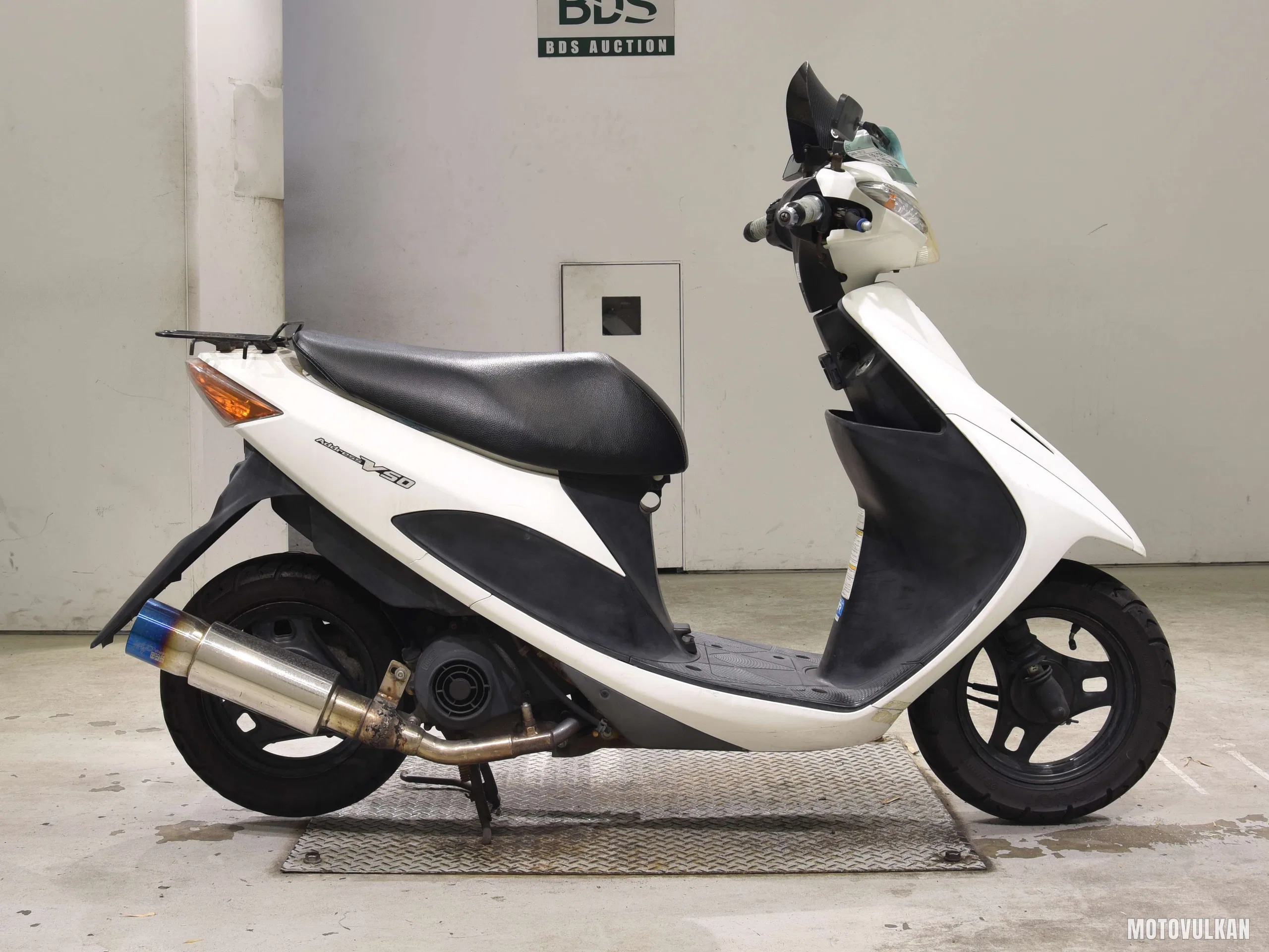 Suzuki ADDRESS V50-2