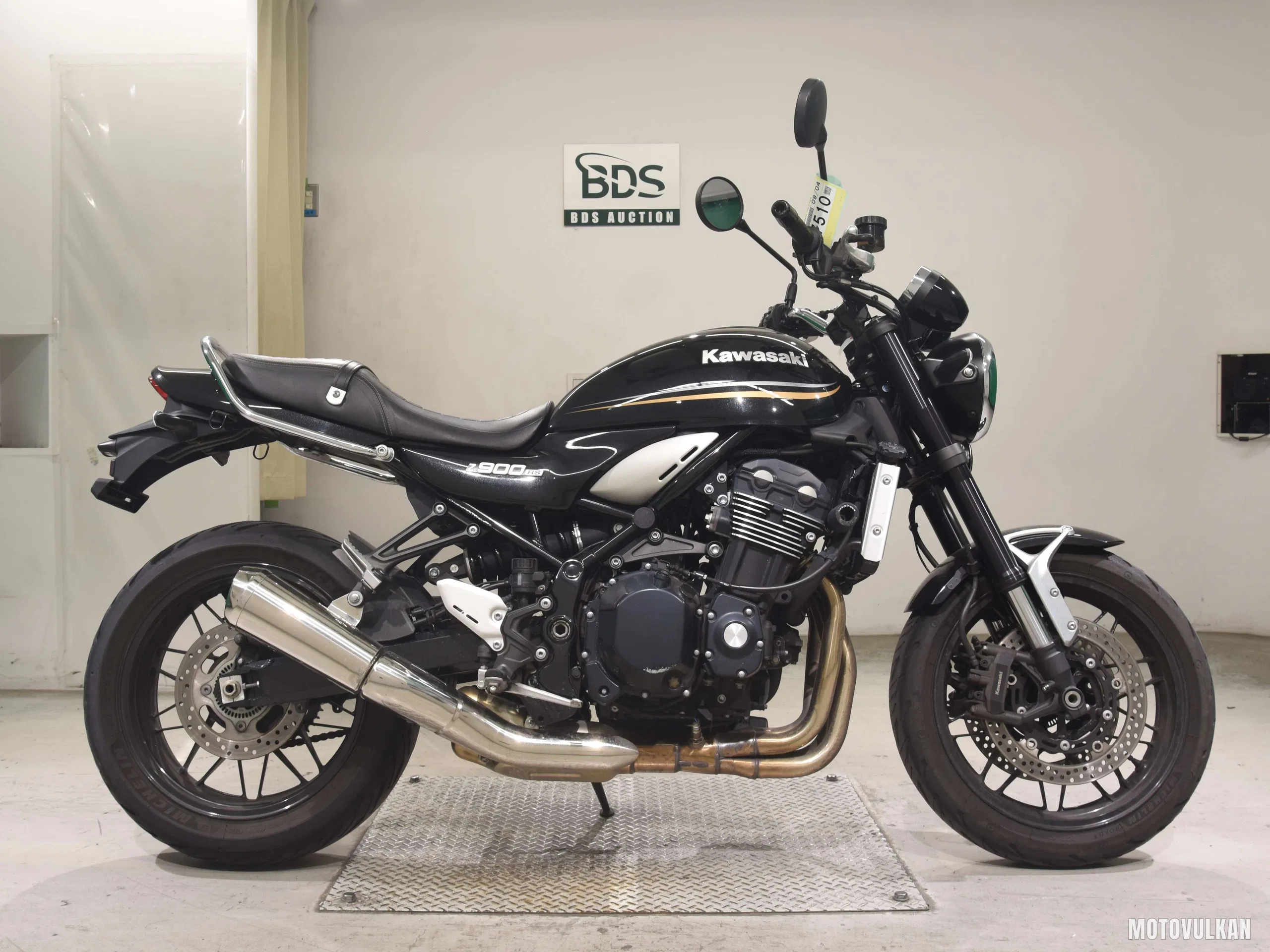Kawasaki Z900RS
