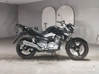 Suzuki GSR250