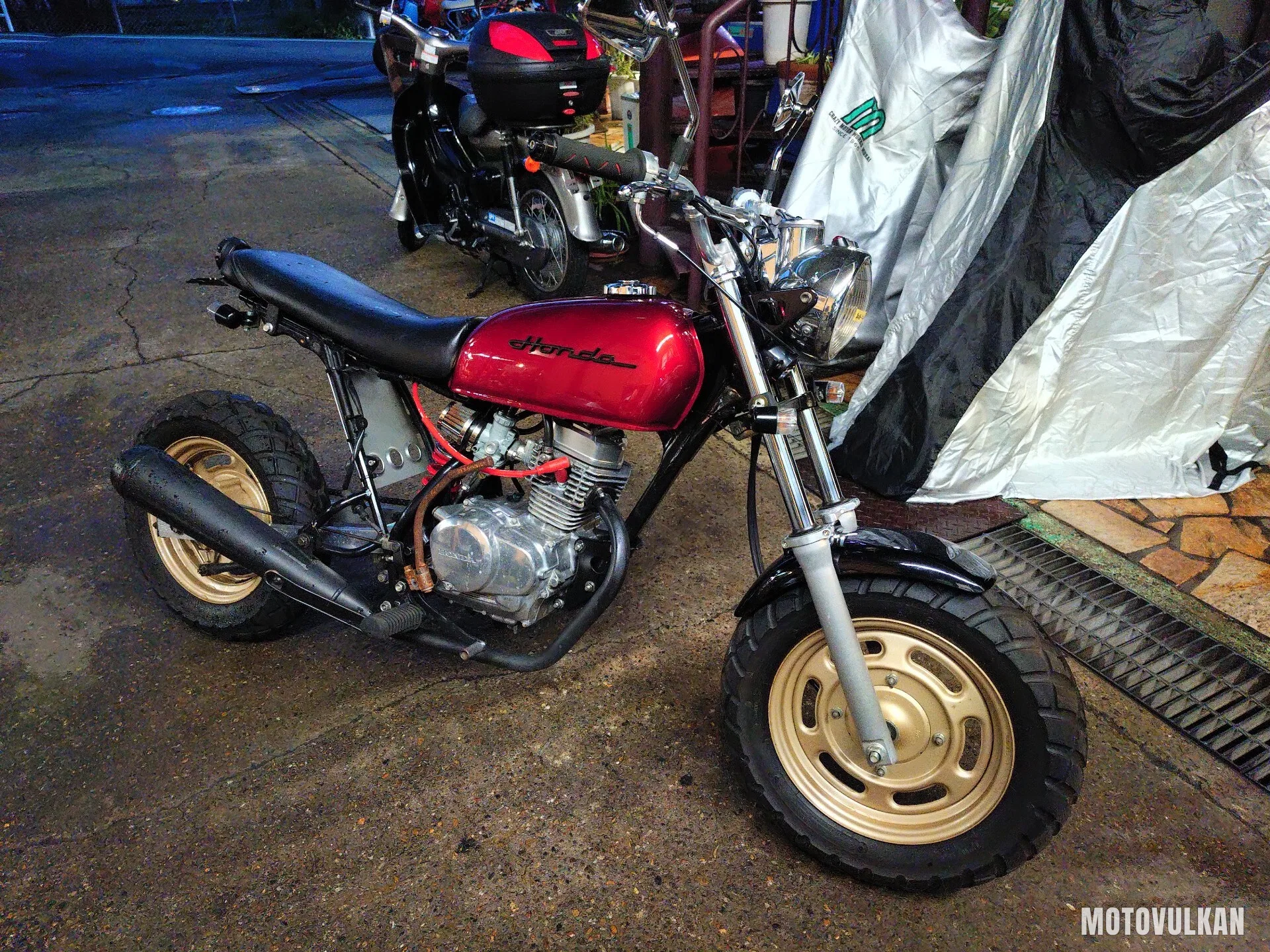 Honda Ape50