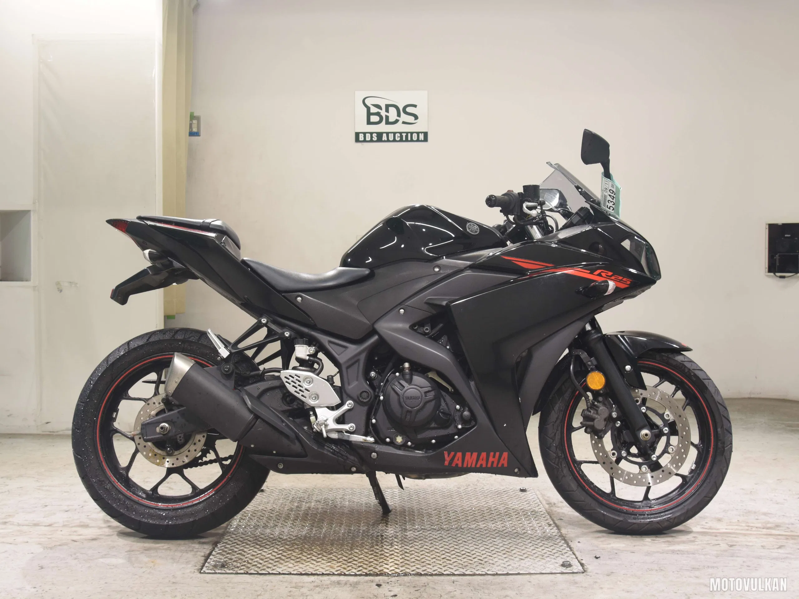 Yamaha YZF-R25